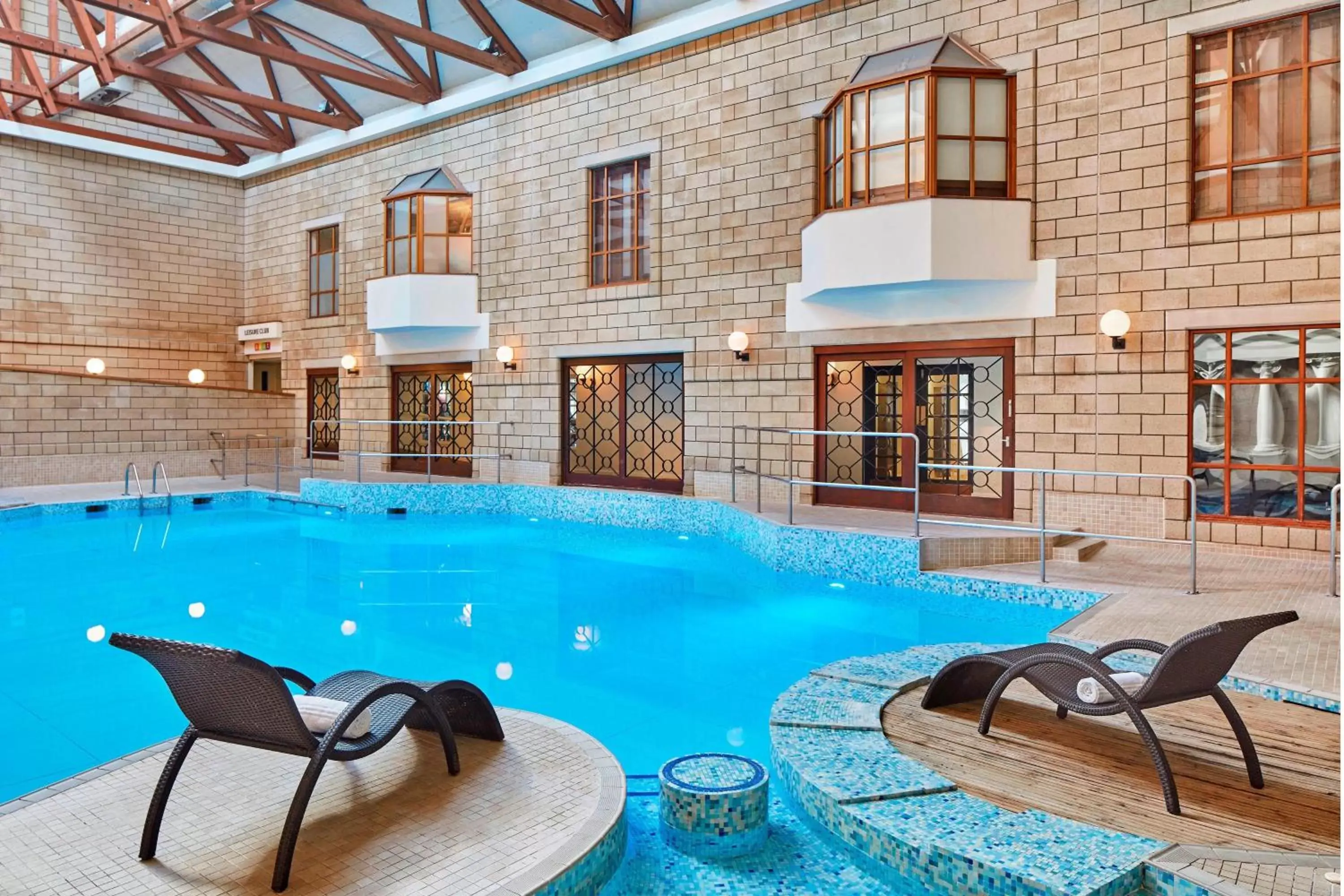 Swimming Pool in Delta Hotels by Marriott Tudor Park Country Club