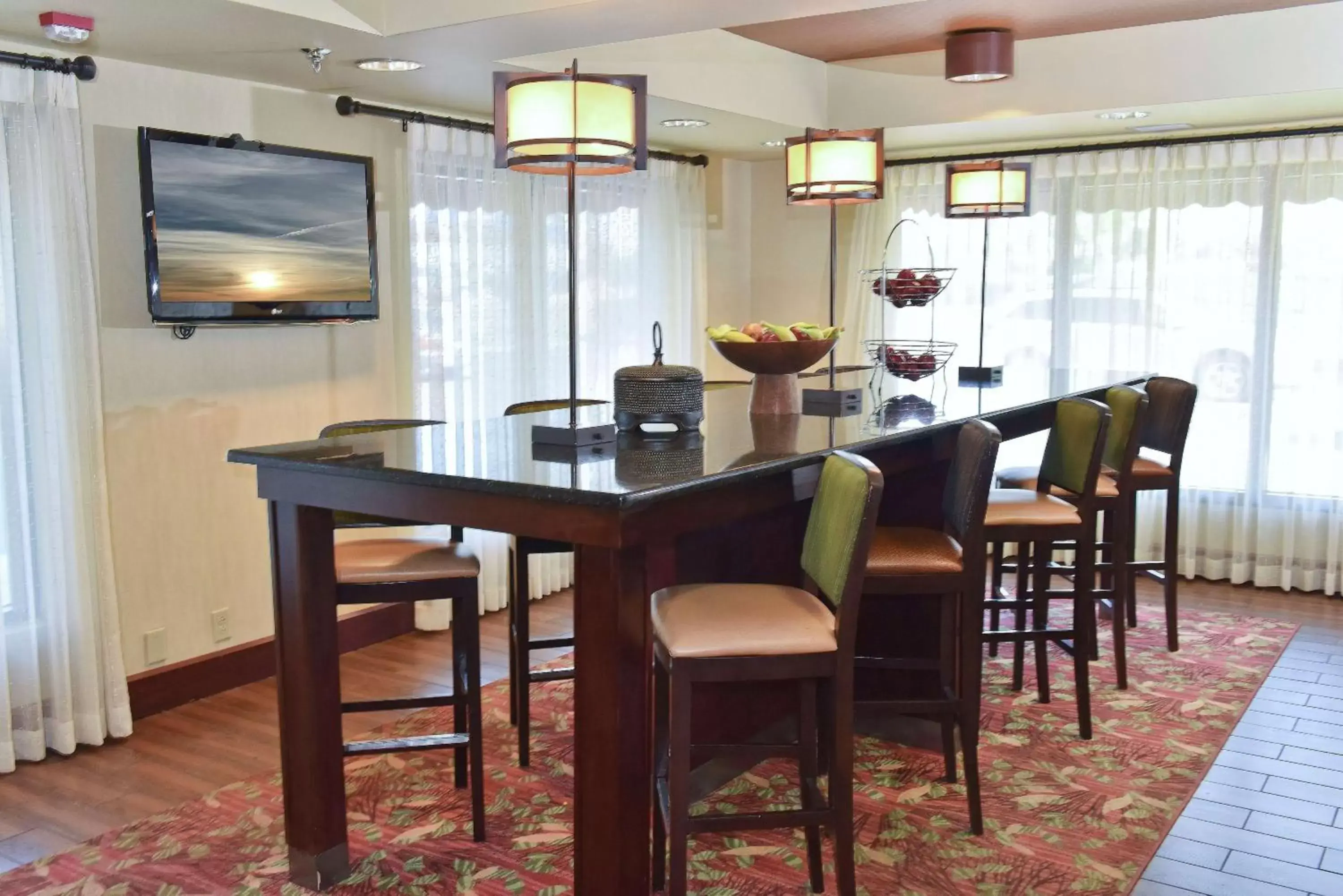 Lobby or reception, Dining Area in Hampton Inn Ruston