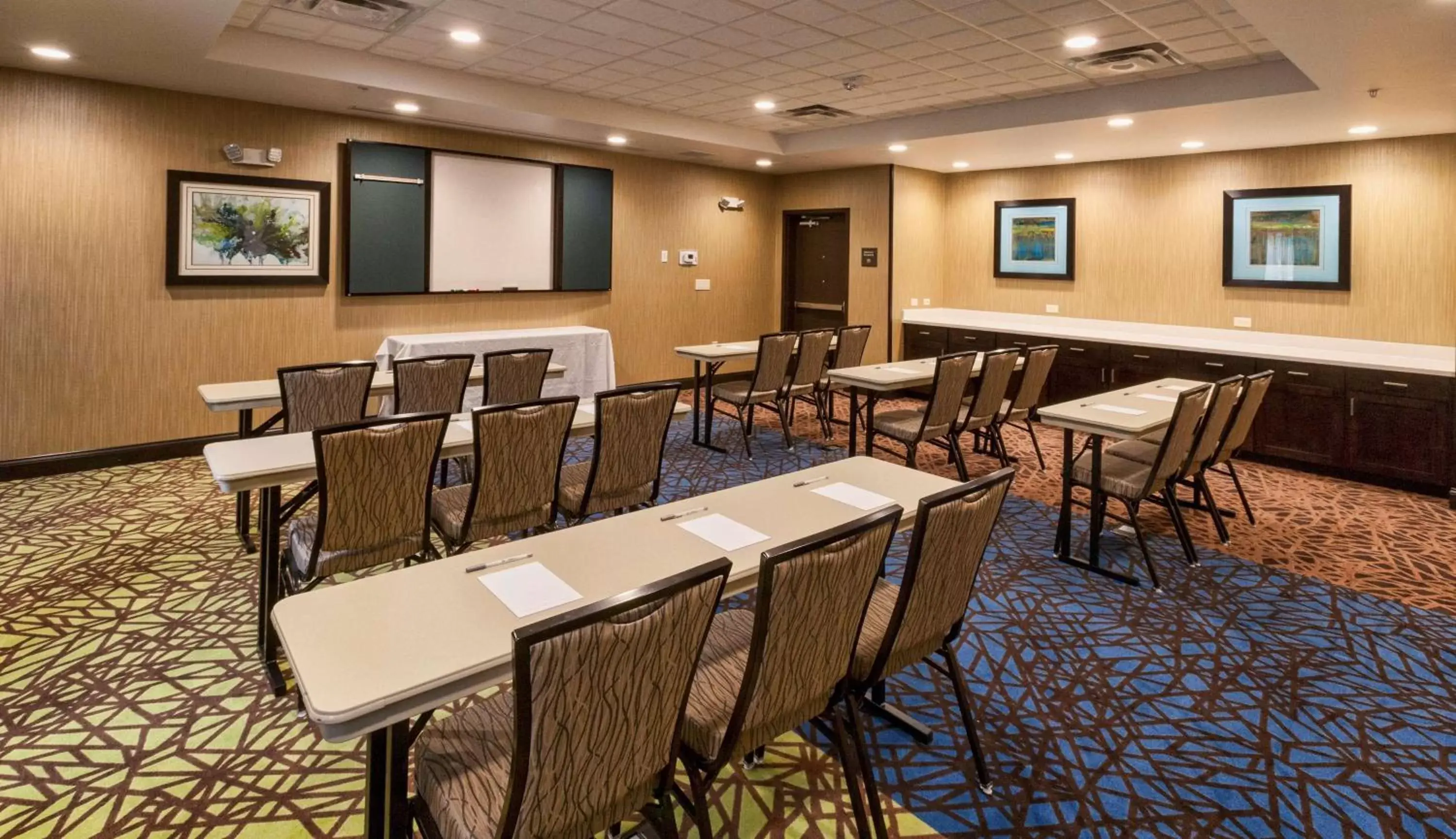 Meeting/conference room in Hampton Inn & Suites Duluth North Mn