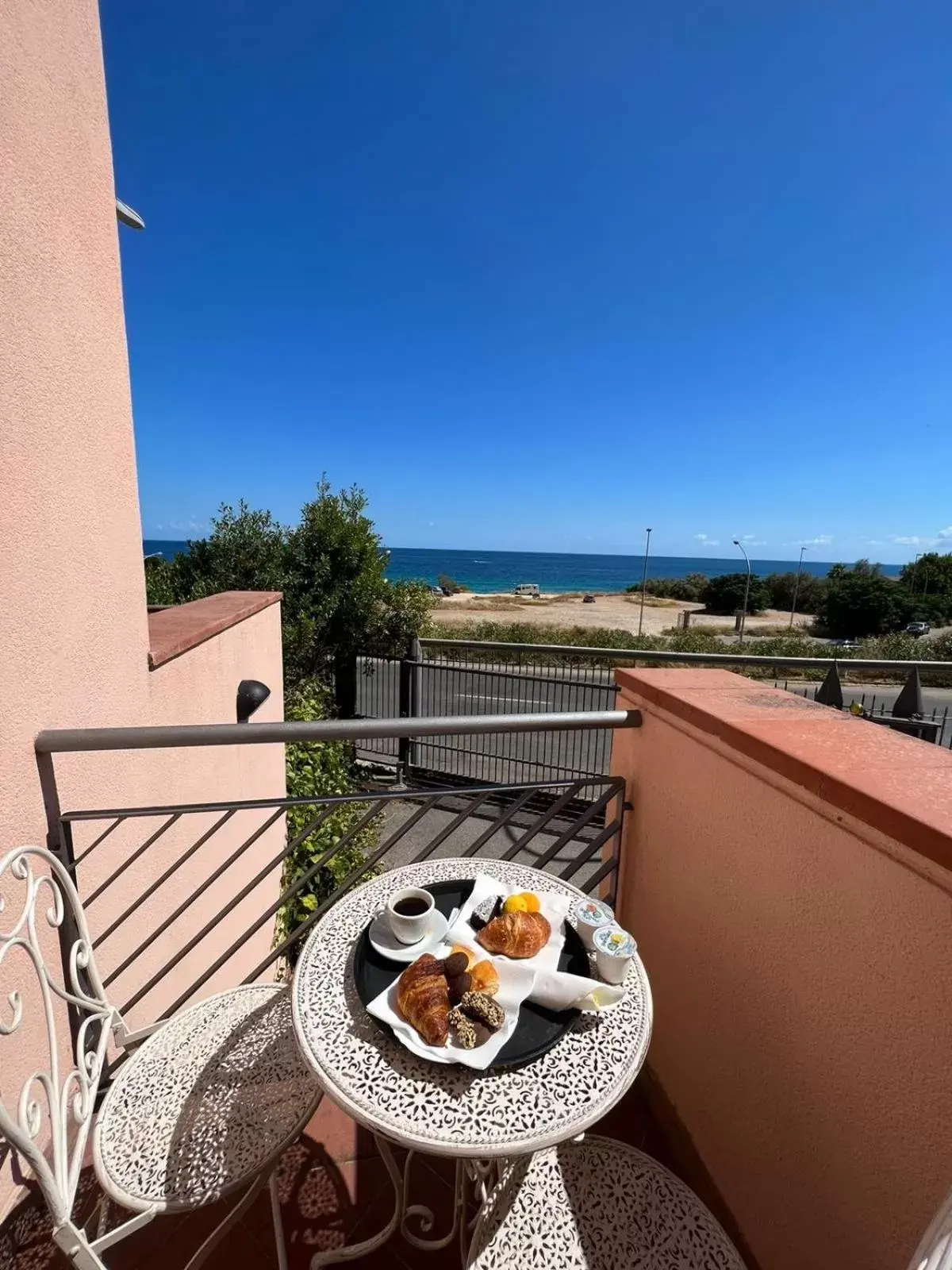 Balcony/Terrace in 215 addaura luxury room