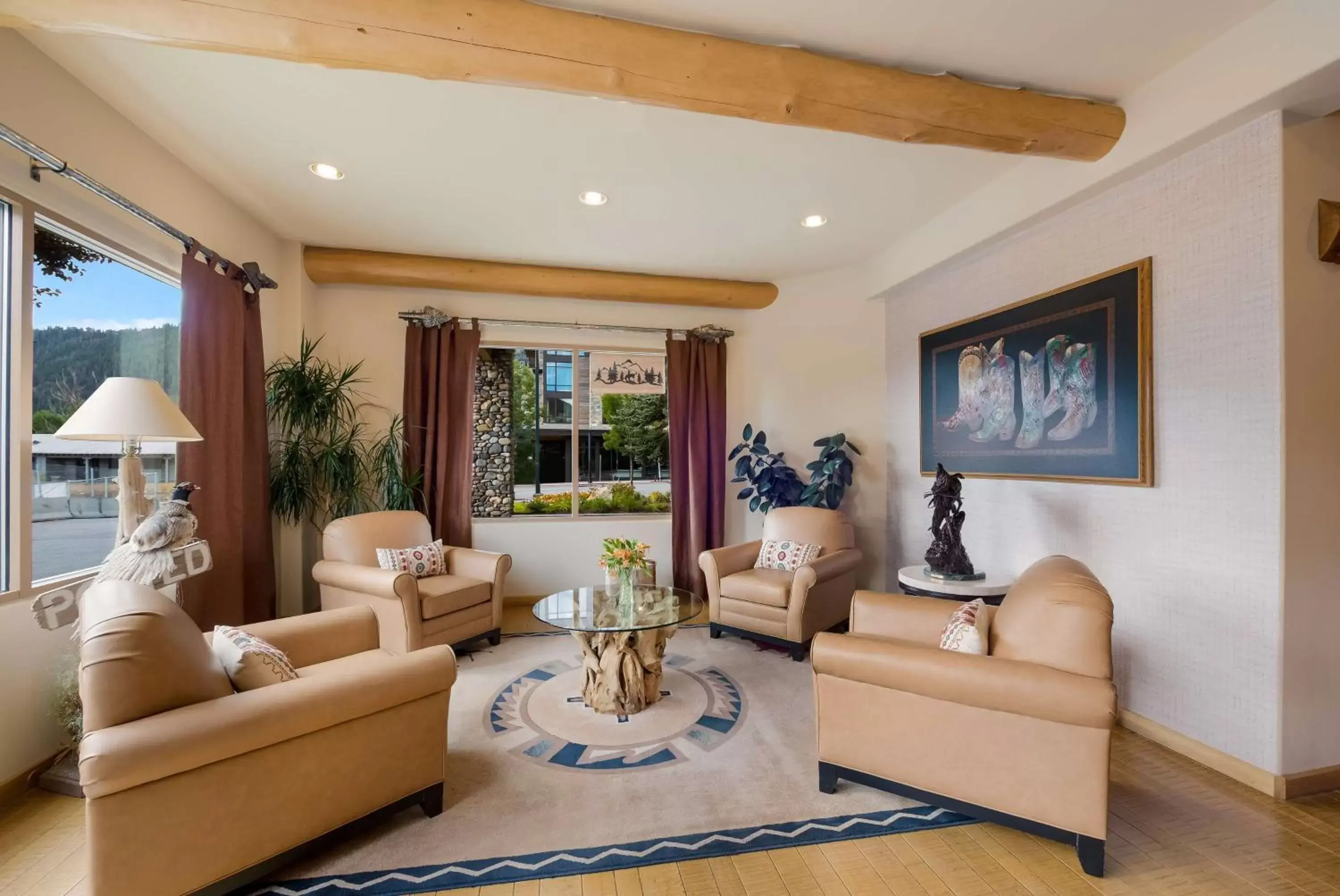 Lobby or reception, Seating Area in Best Western Plus Kentwood Lodge