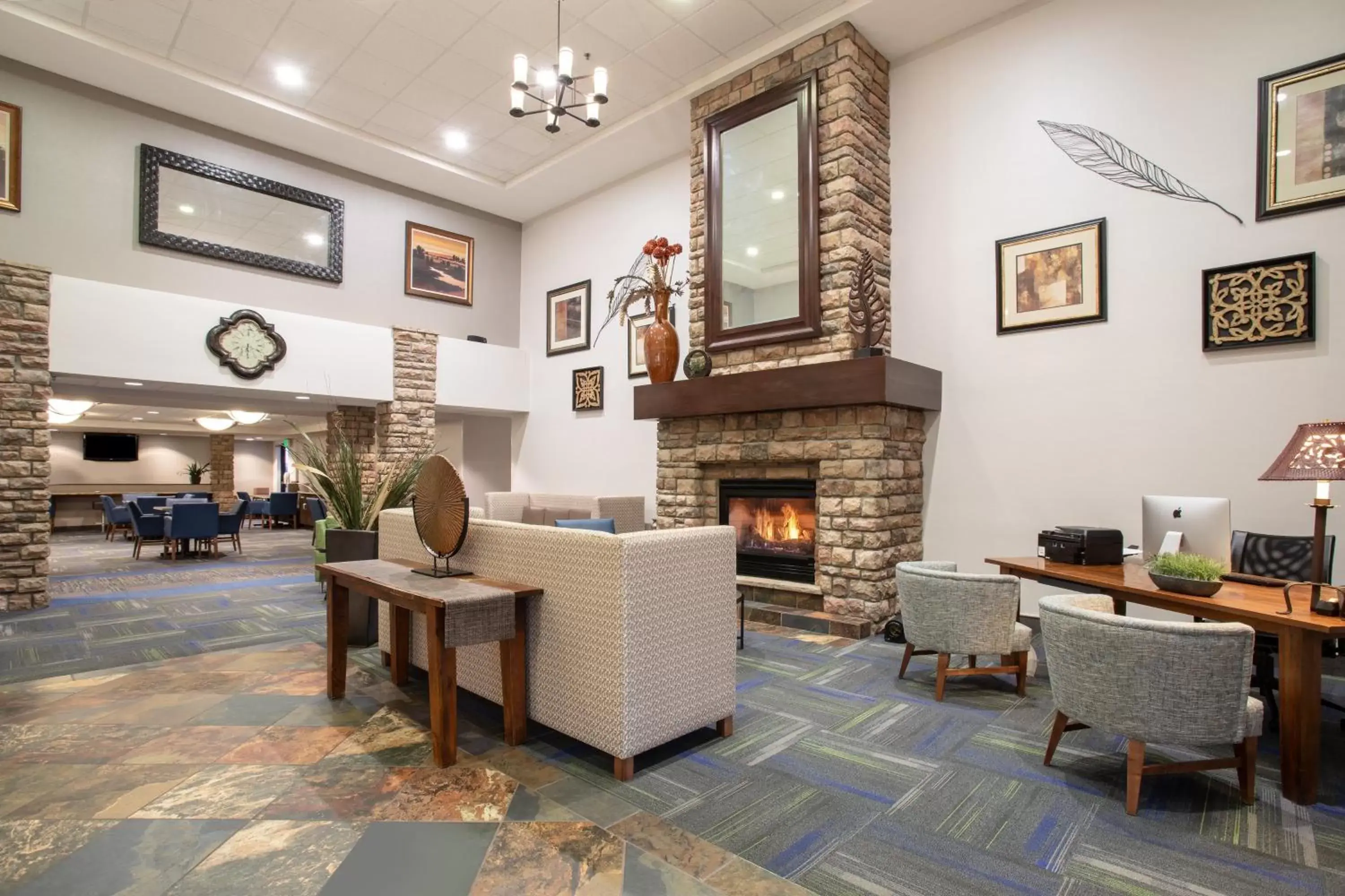 Lobby or reception in Holiday Inn Express Hotel & Suites Littleton, an IHG Hotel