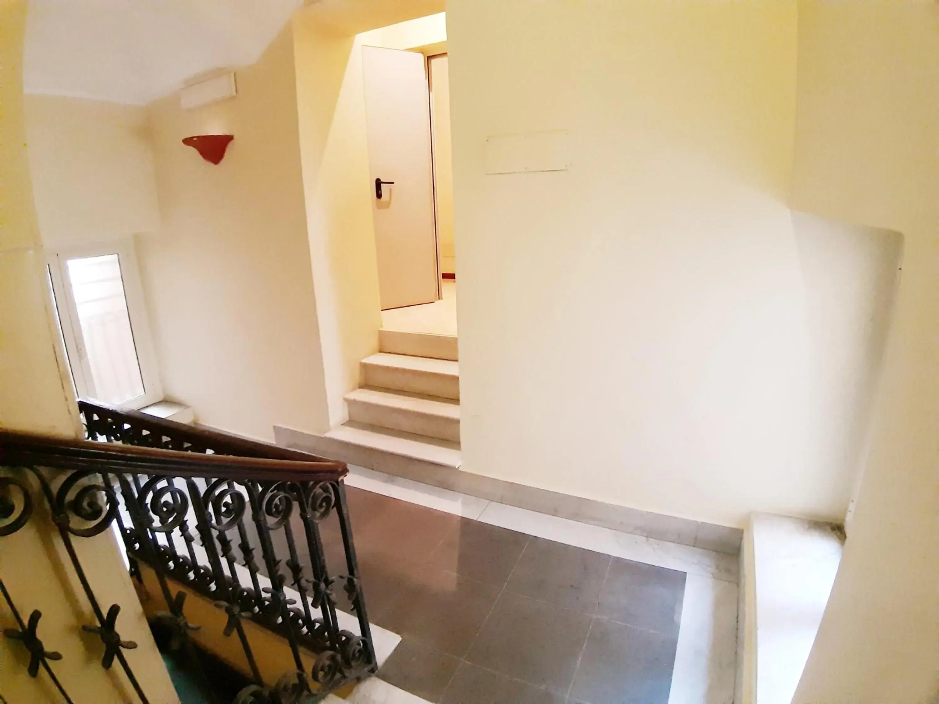 Inner courtyard view in Hotel Mariano Inner courtyard view in Hotel Mariano