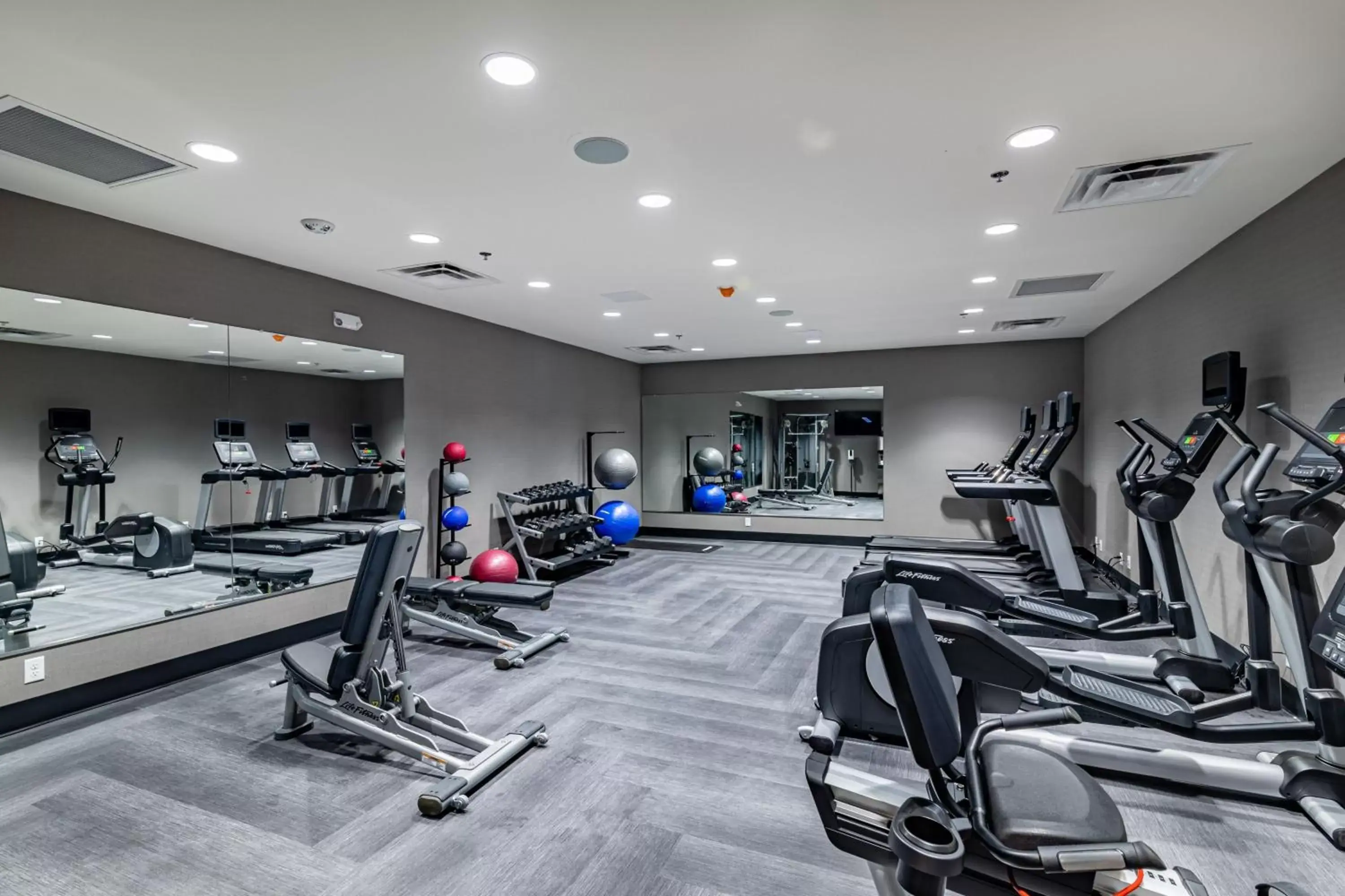 Fitness centre/facilities, Fitness Center/Facilities in Four Points by Sheraton Brunswick