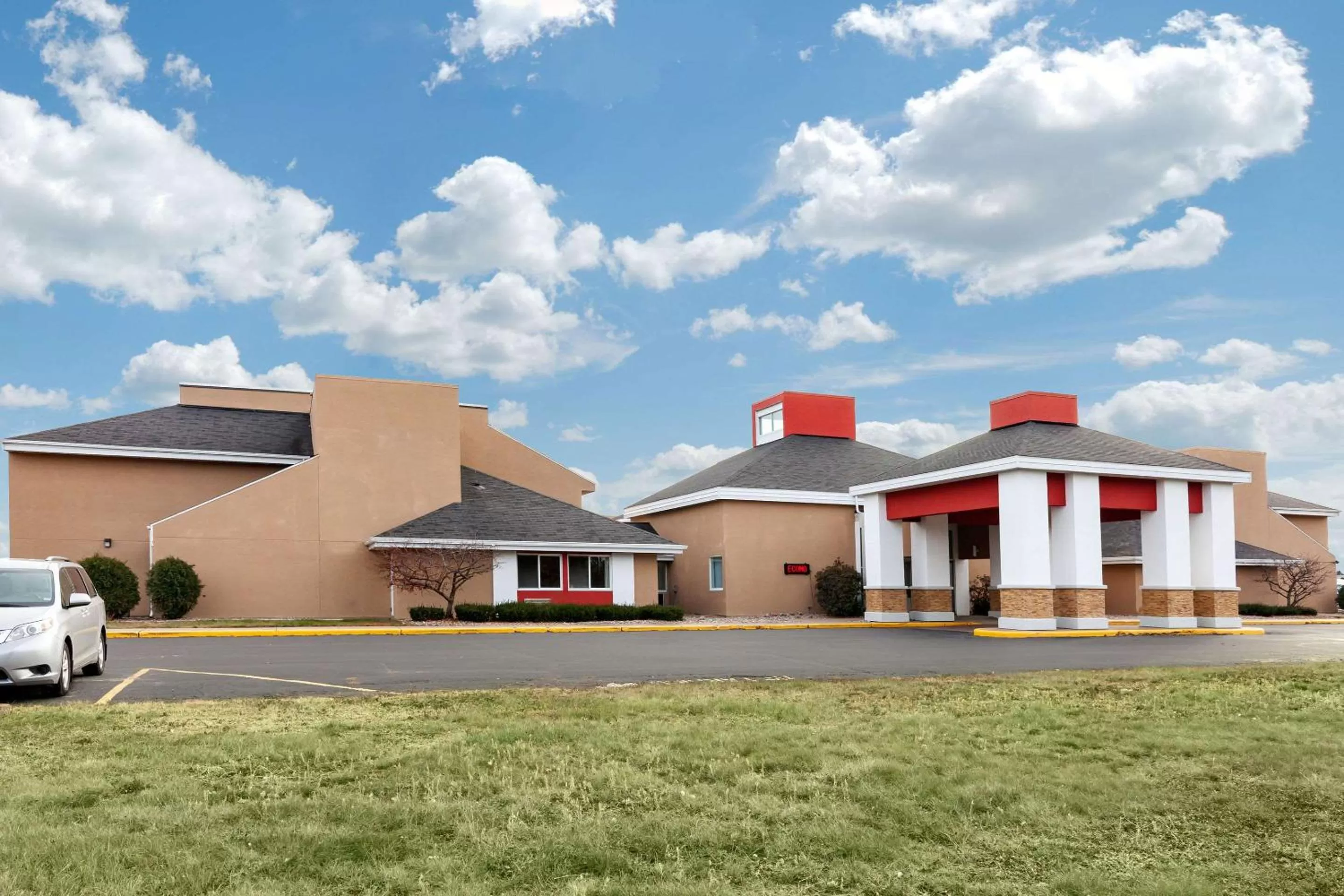 Econo Lodge Wausau - Rothschild