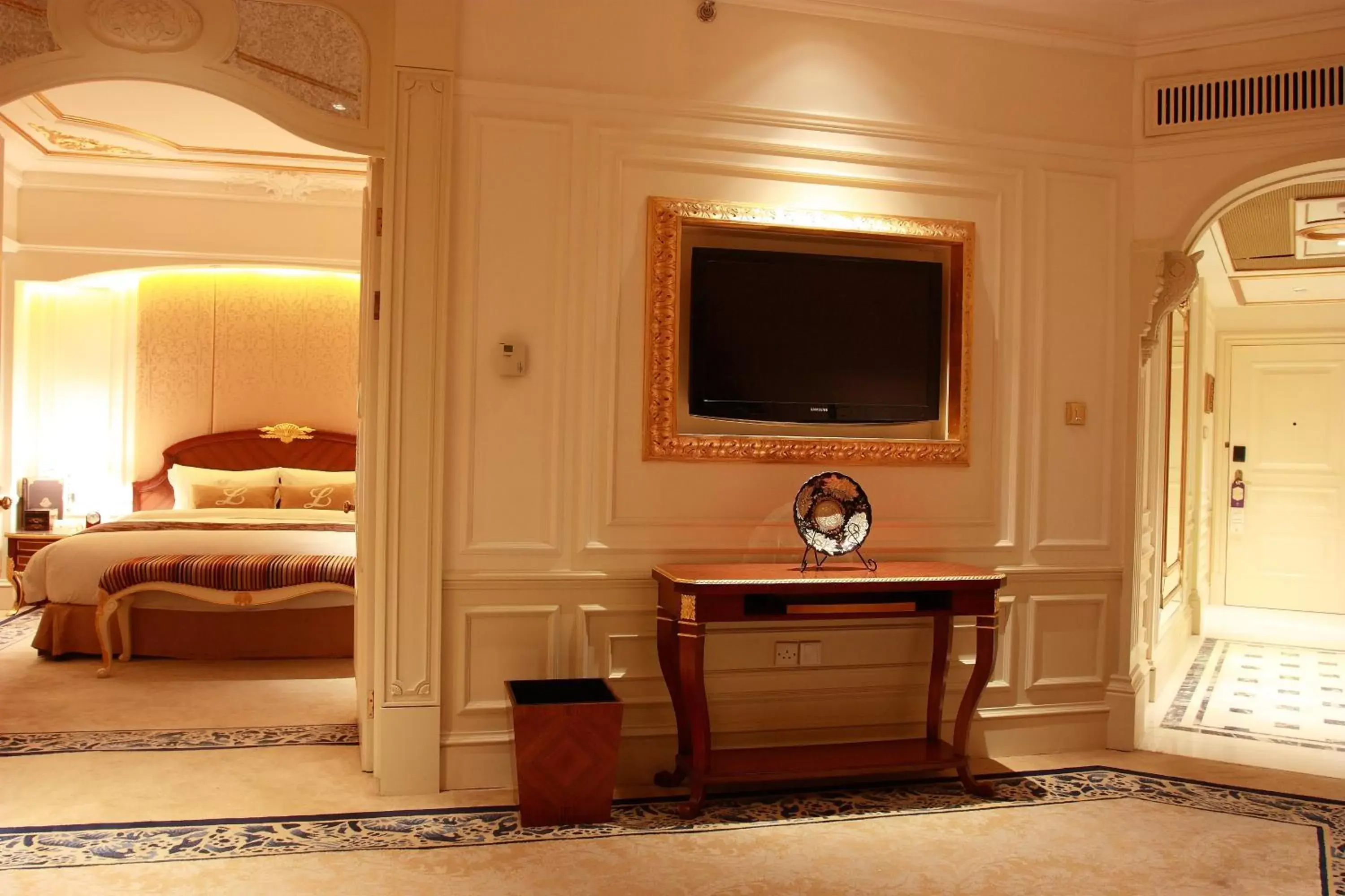 TV and multimedia, TV/Entertainment Center in Legendale Hotel Beijing