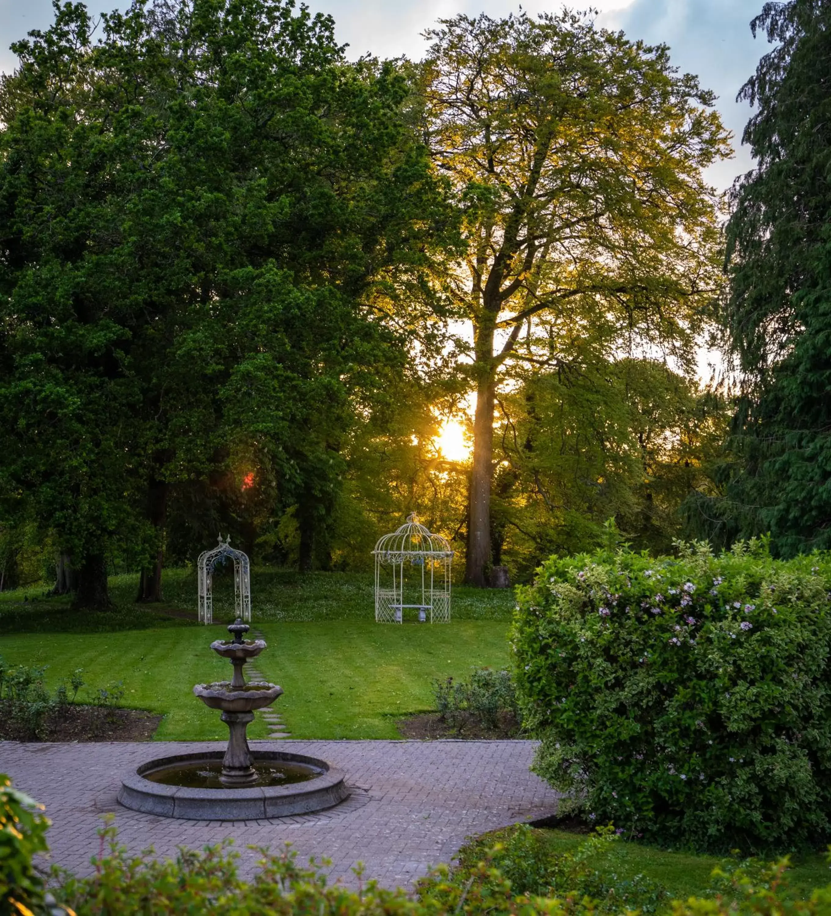 Garden in Castle Oaks House Hotel