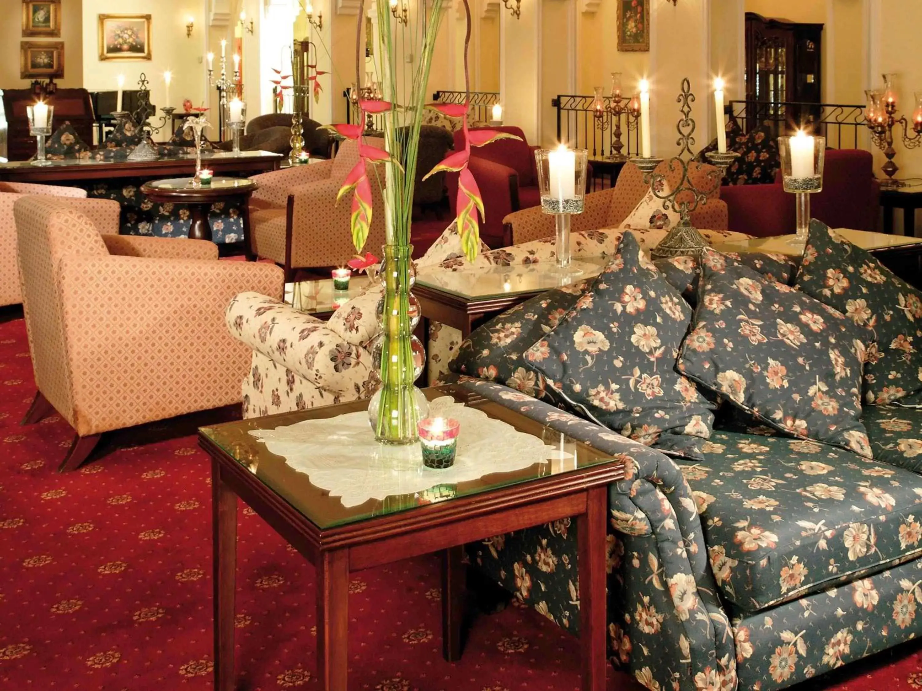 Restaurant/places to eat in Mövenpick Hotel Kuwait Restaurant/places to eat in Mövenpick Hotel Kuwait