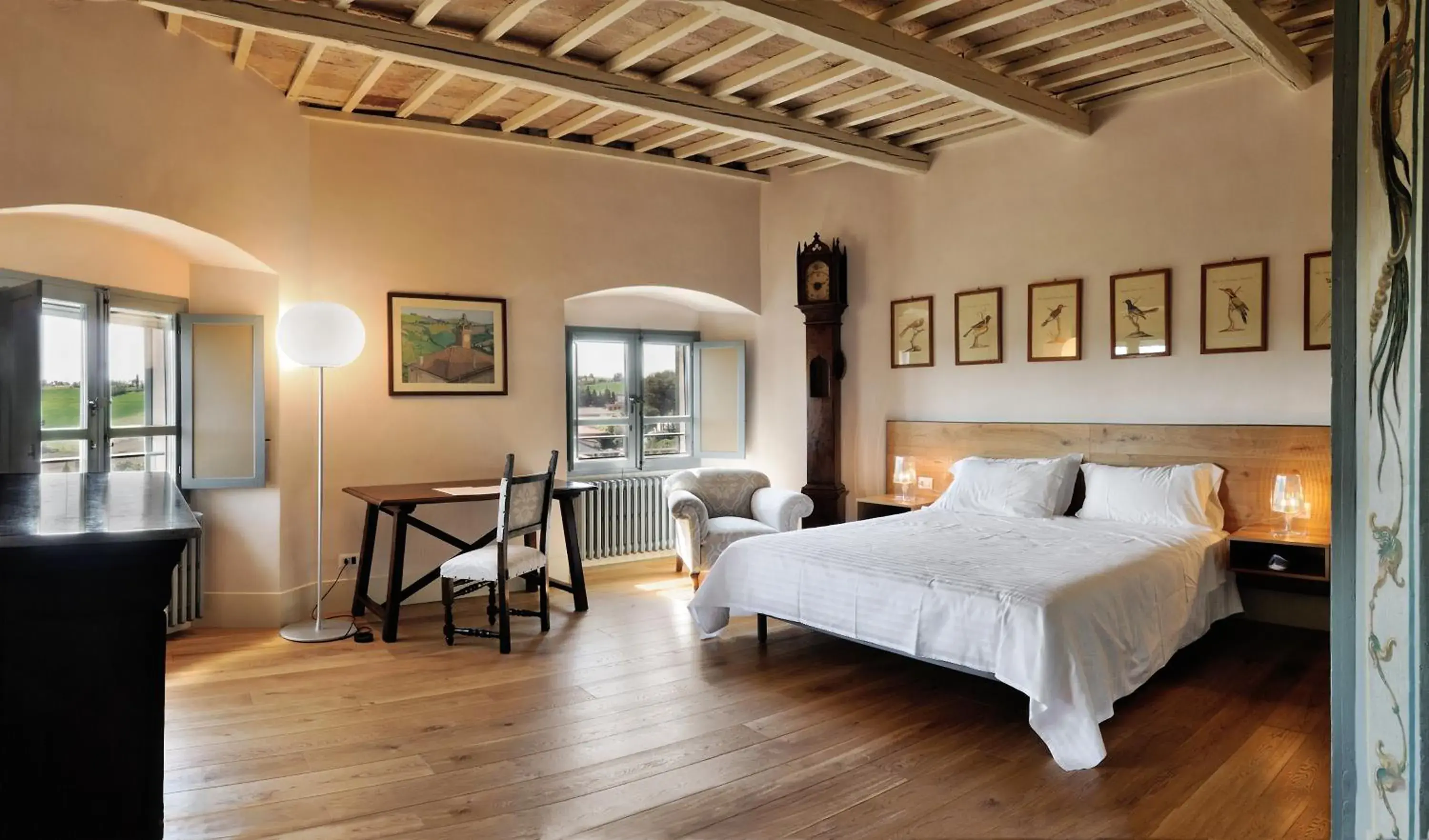 Bed in Castello Di Monterado