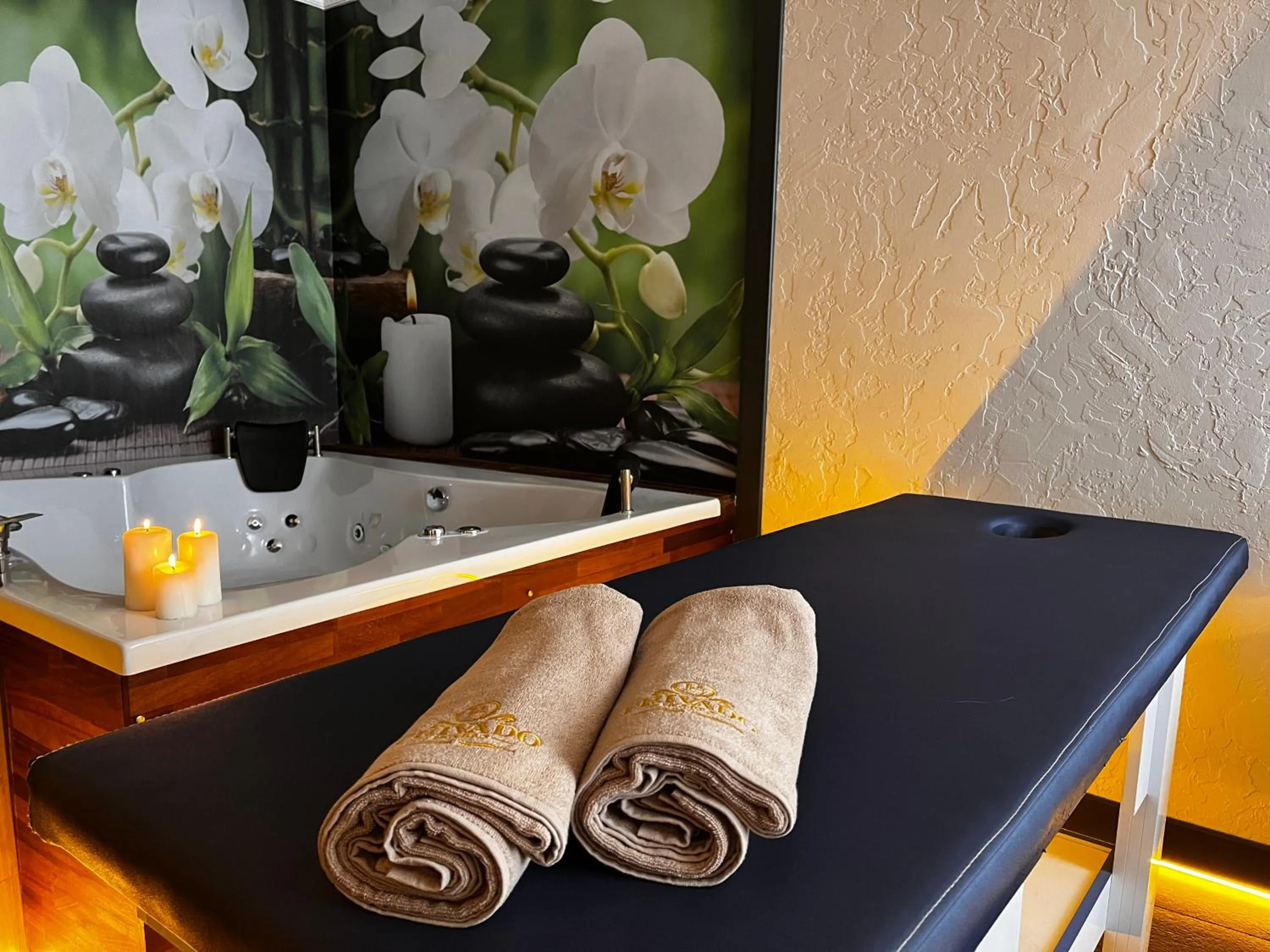 Massage in PRIVADO HOTELS