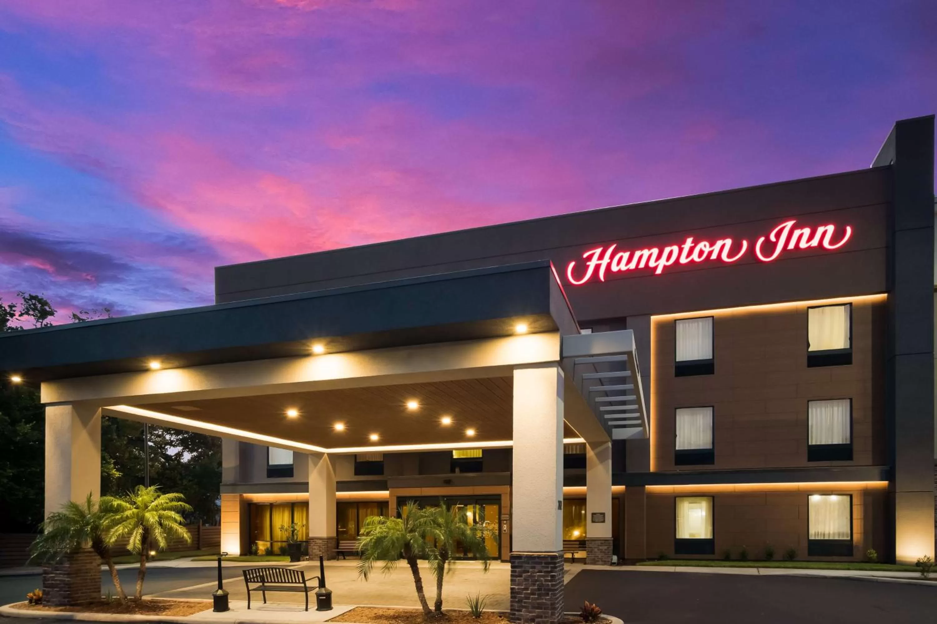 Property building in Hampton Inn Winter Haven