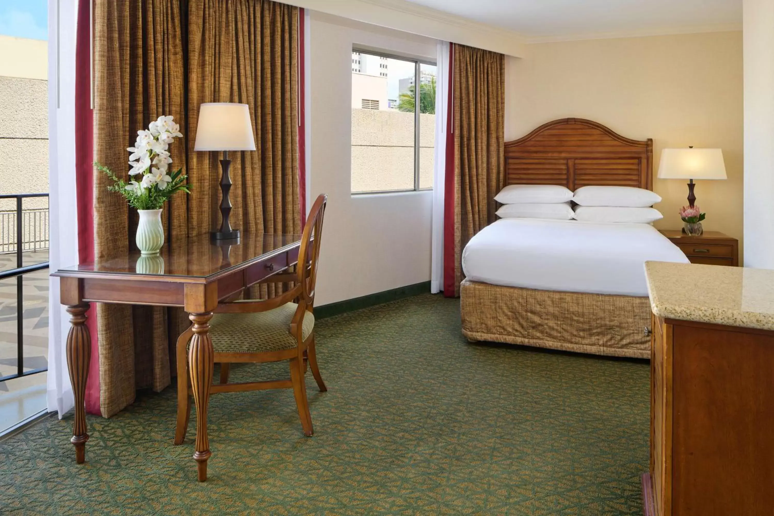 Bedroom in OUTRIGGER Waikiki Beach Resort