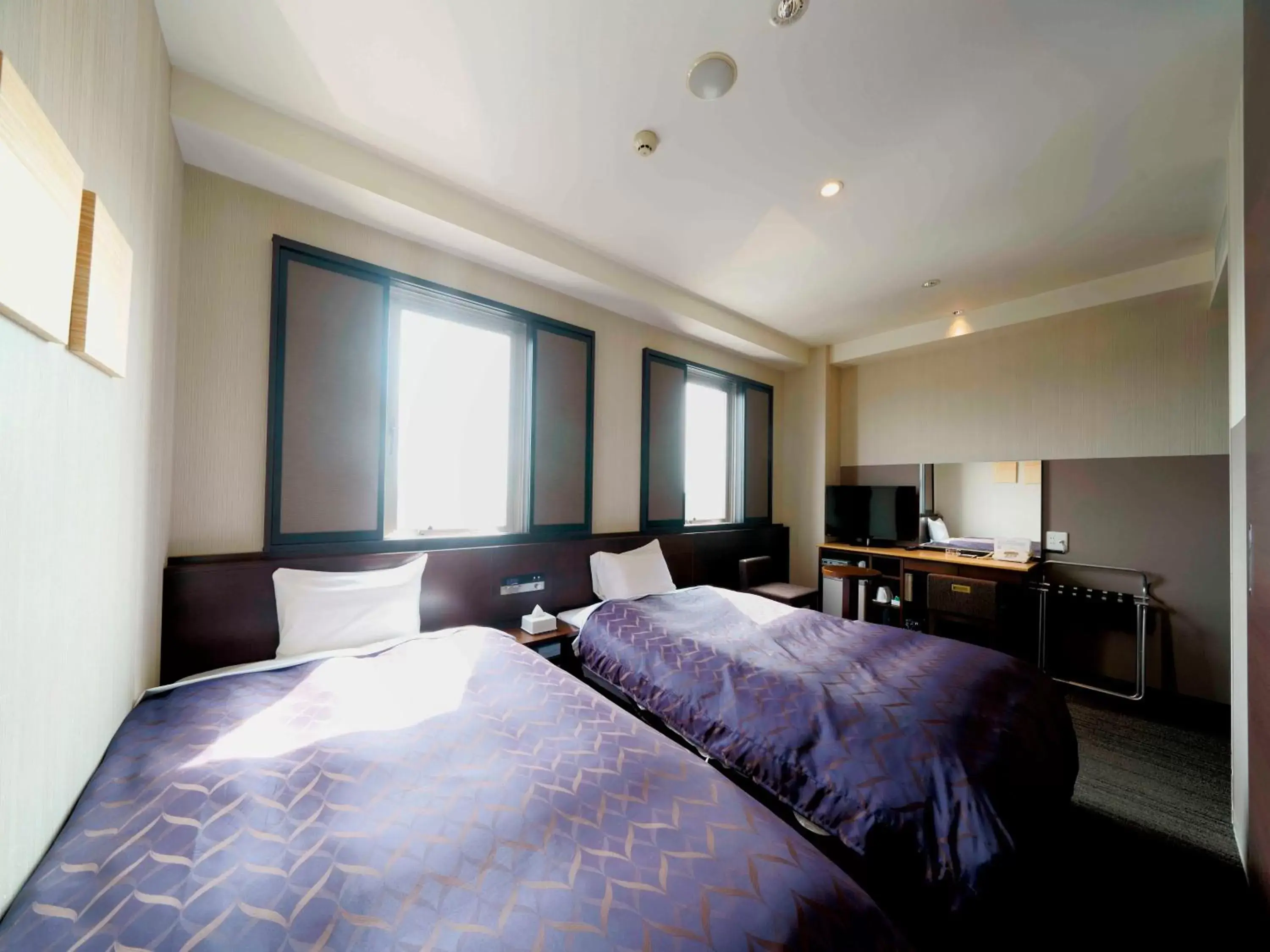Photo of the whole room, Bed in Meitetsu Inn Kariya