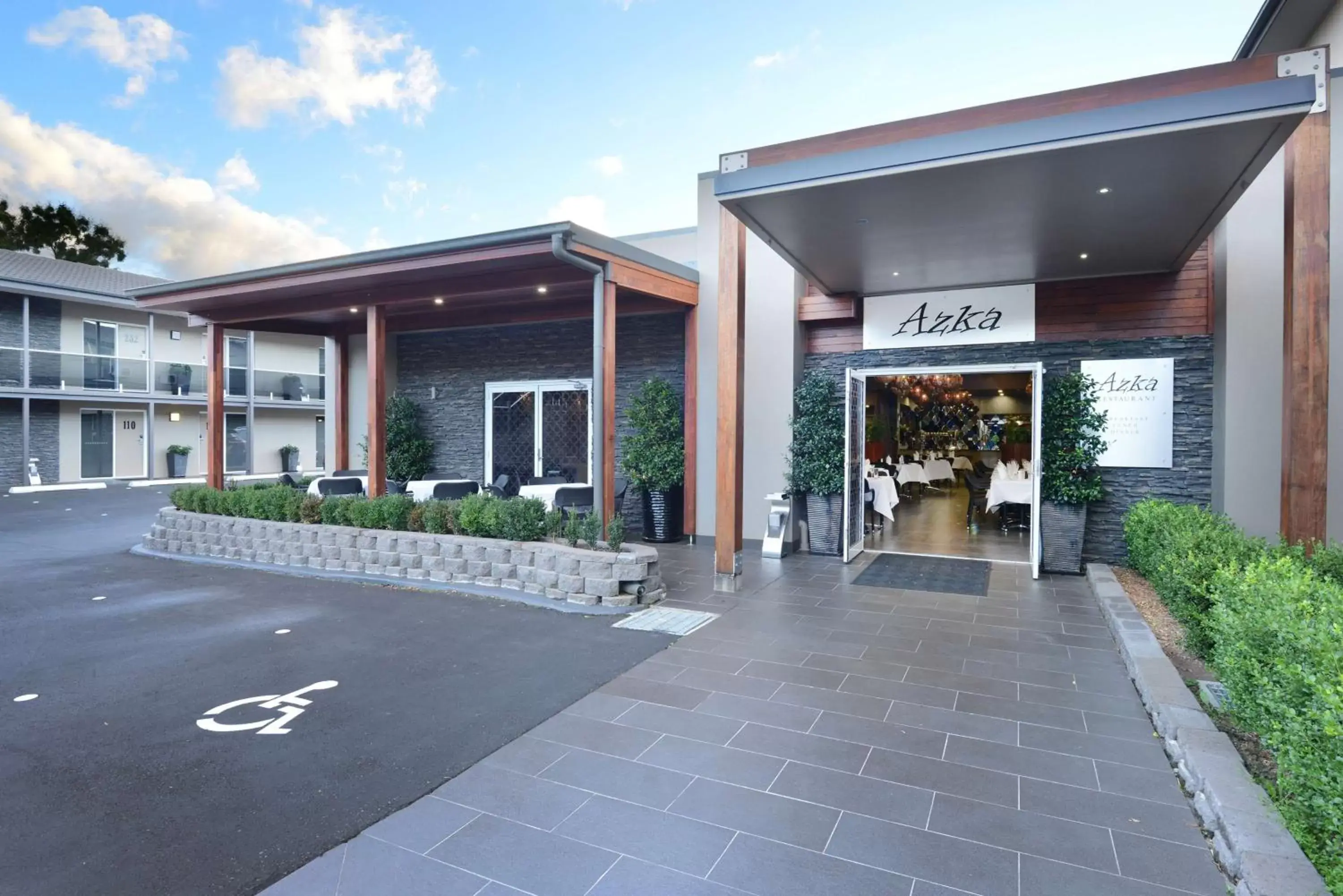 Property building in Rydges Armidale