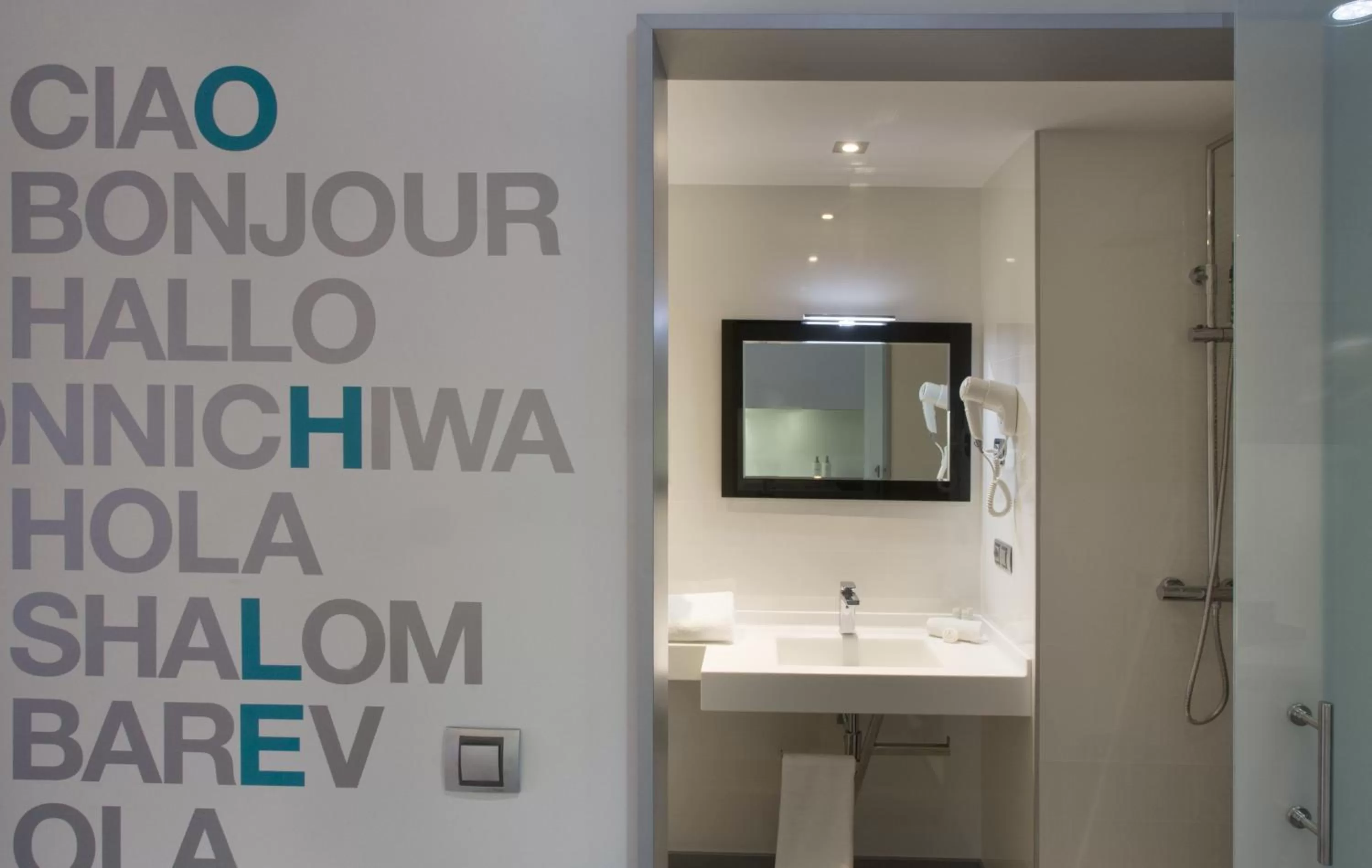 Bathroom in Salamanca Suite Studios