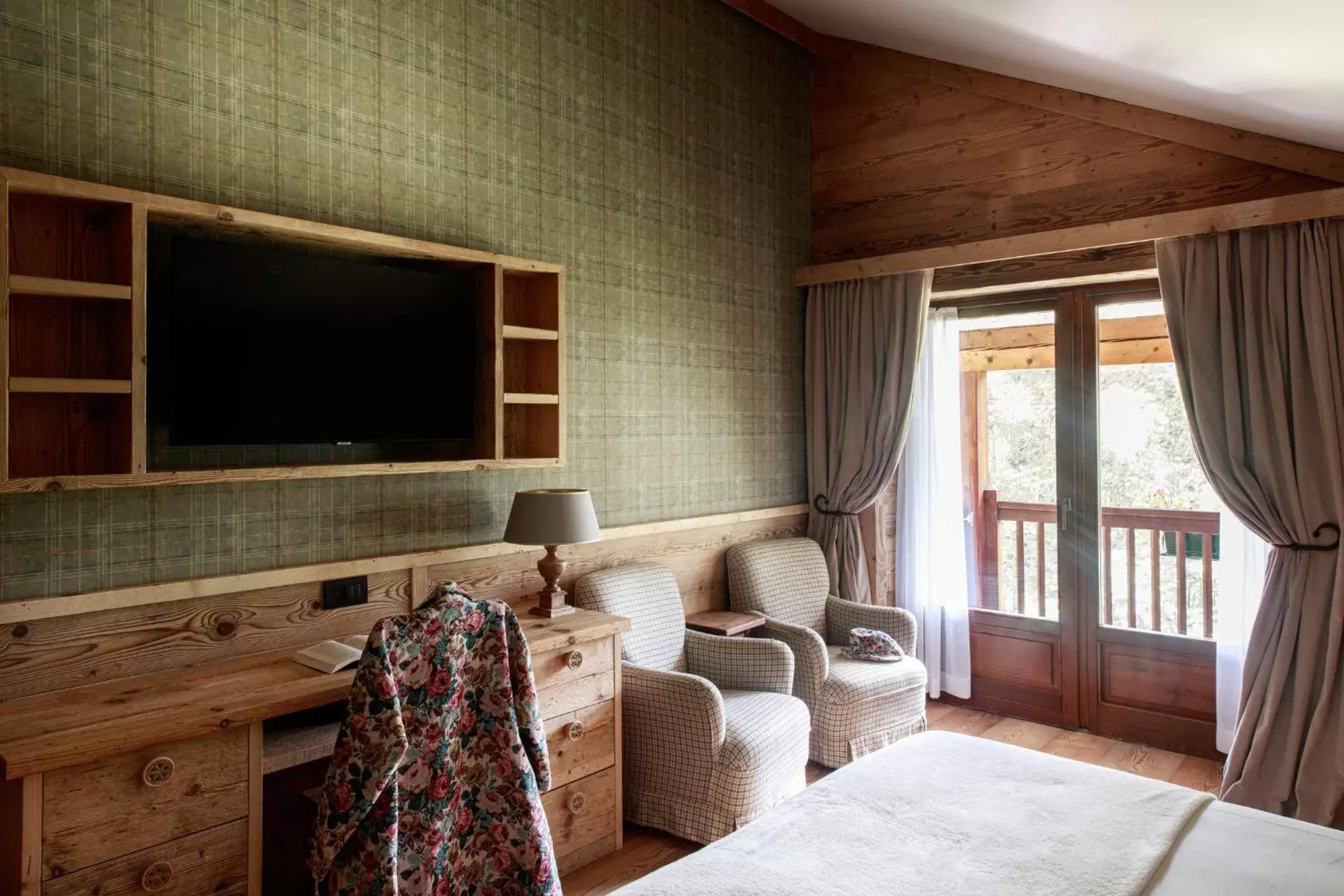 Bedroom, Seating Area in Auberge de La Maison