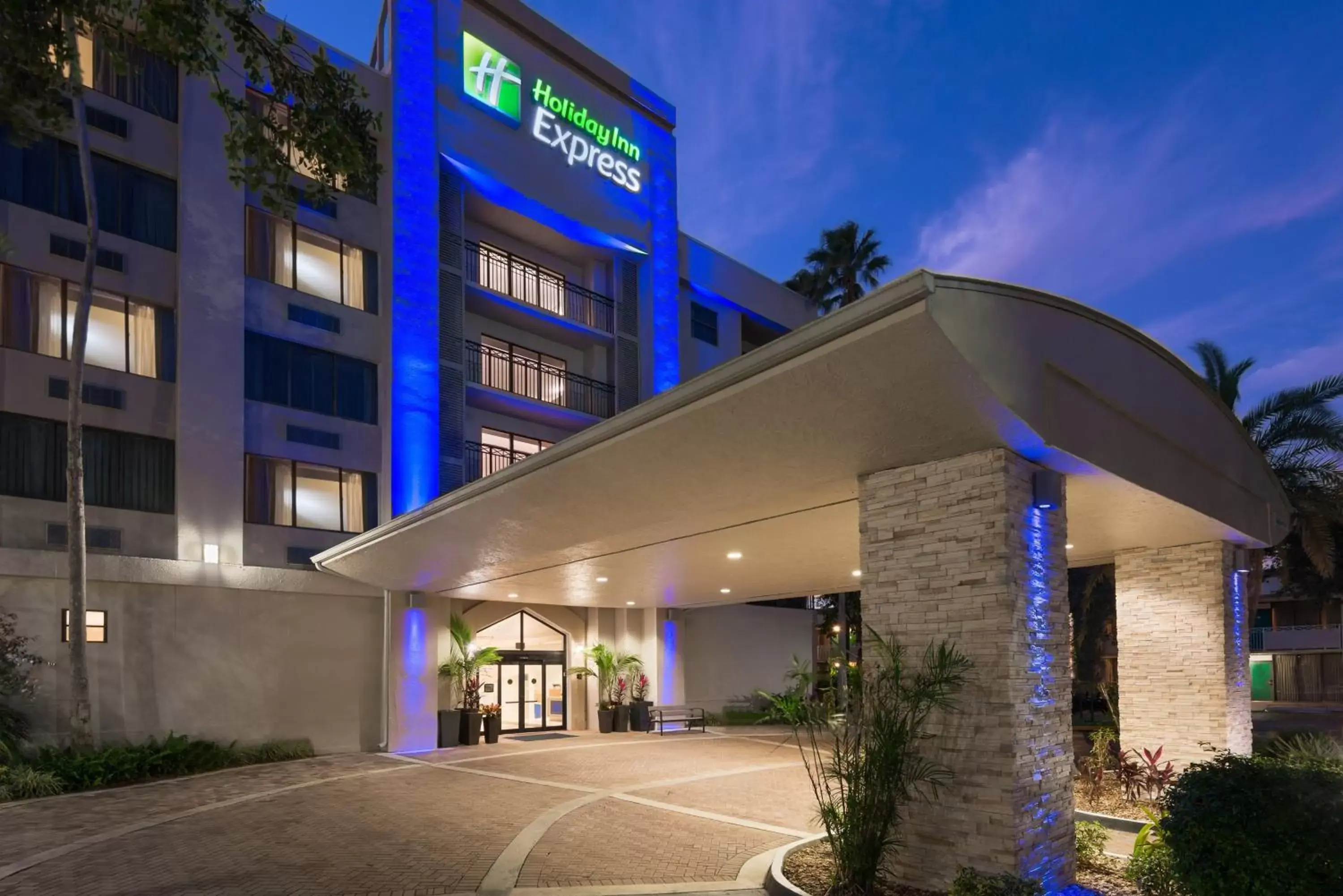 Property Building in Holiday Inn Express Hotel & Suites Ft. Lauderdale-Plantation, an IHG Hotel