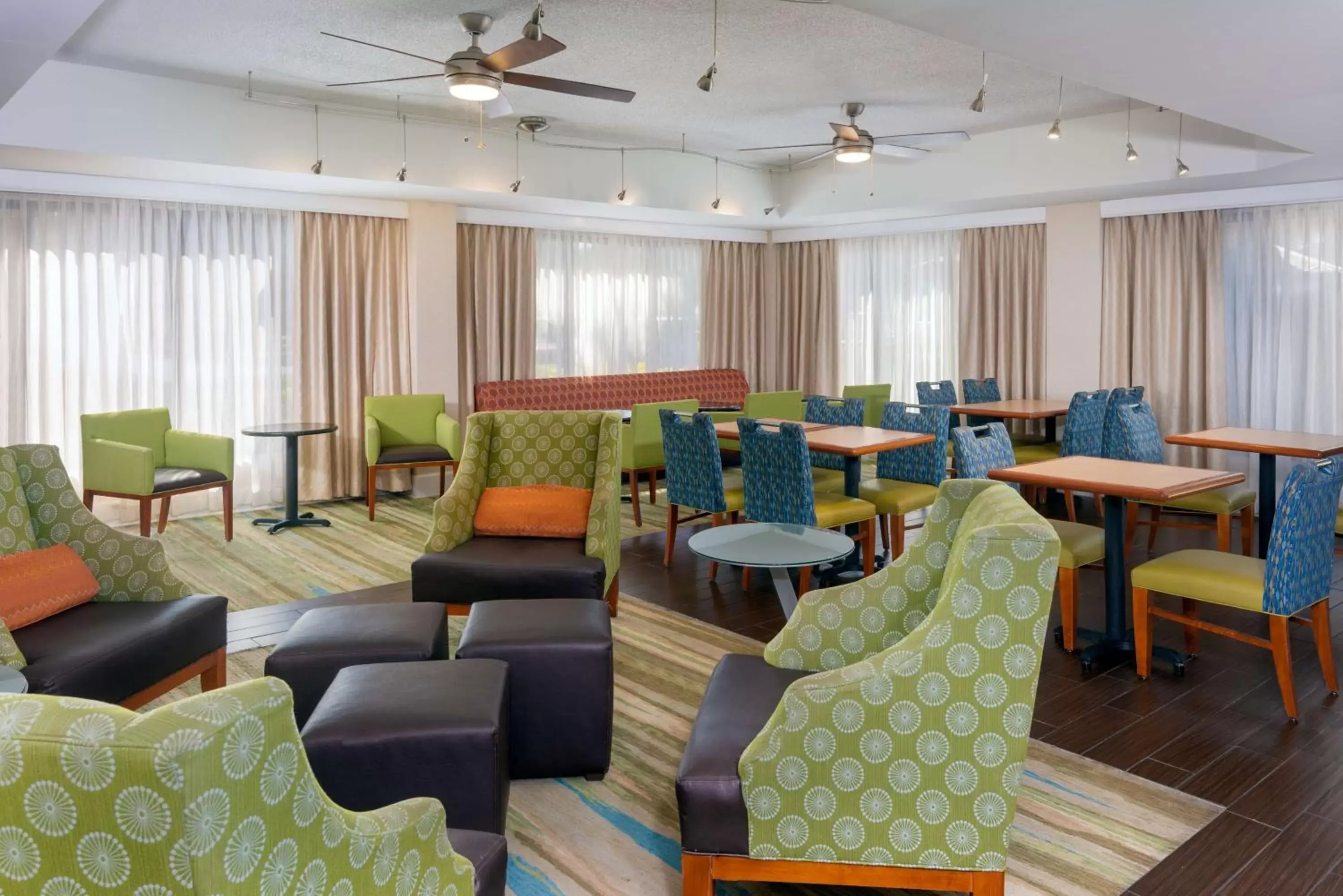 Lobby or reception, Lounge/Bar in Hampton Inn Bonita Springs Naples North