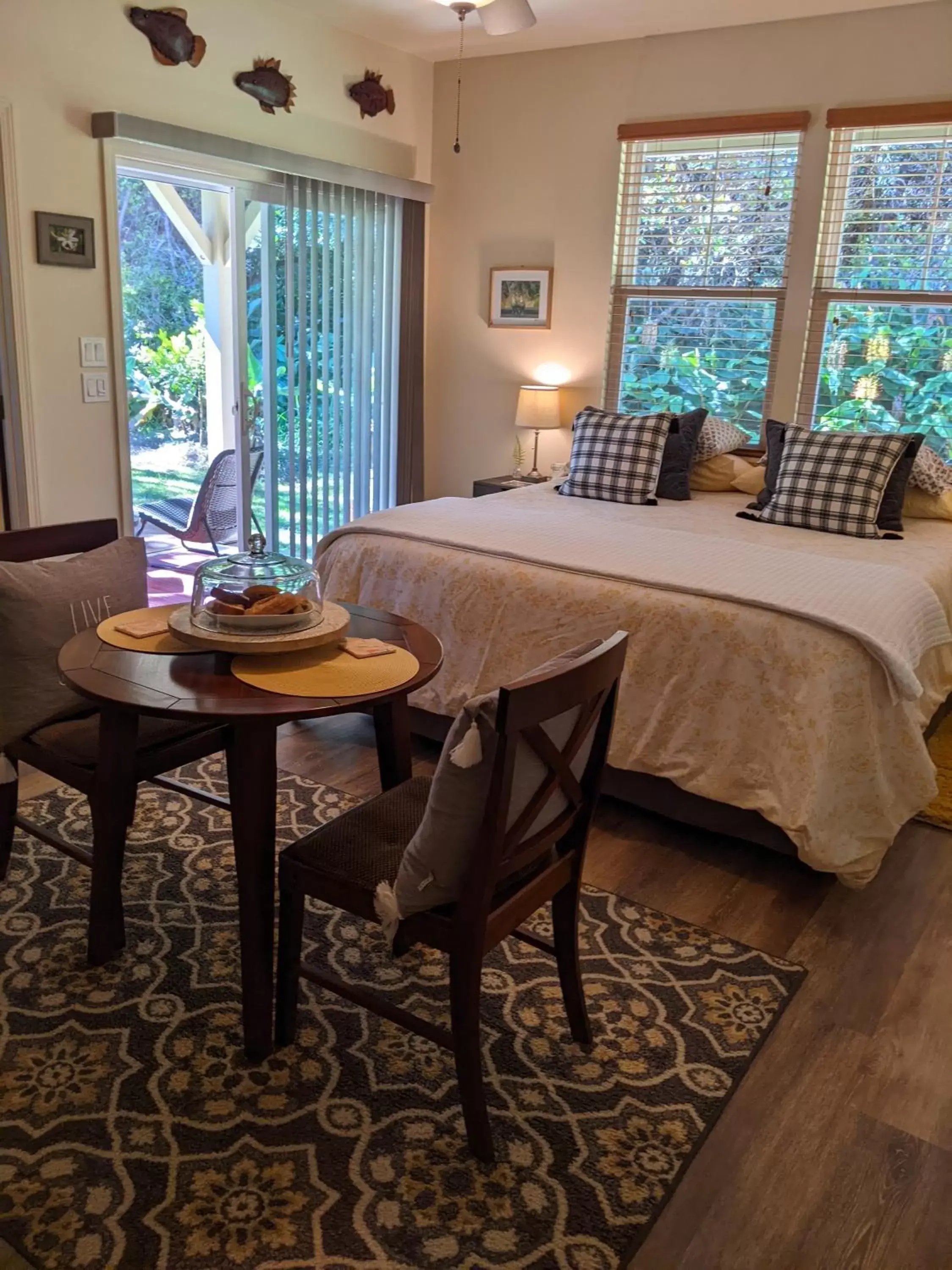 Dining area in Kilauea House