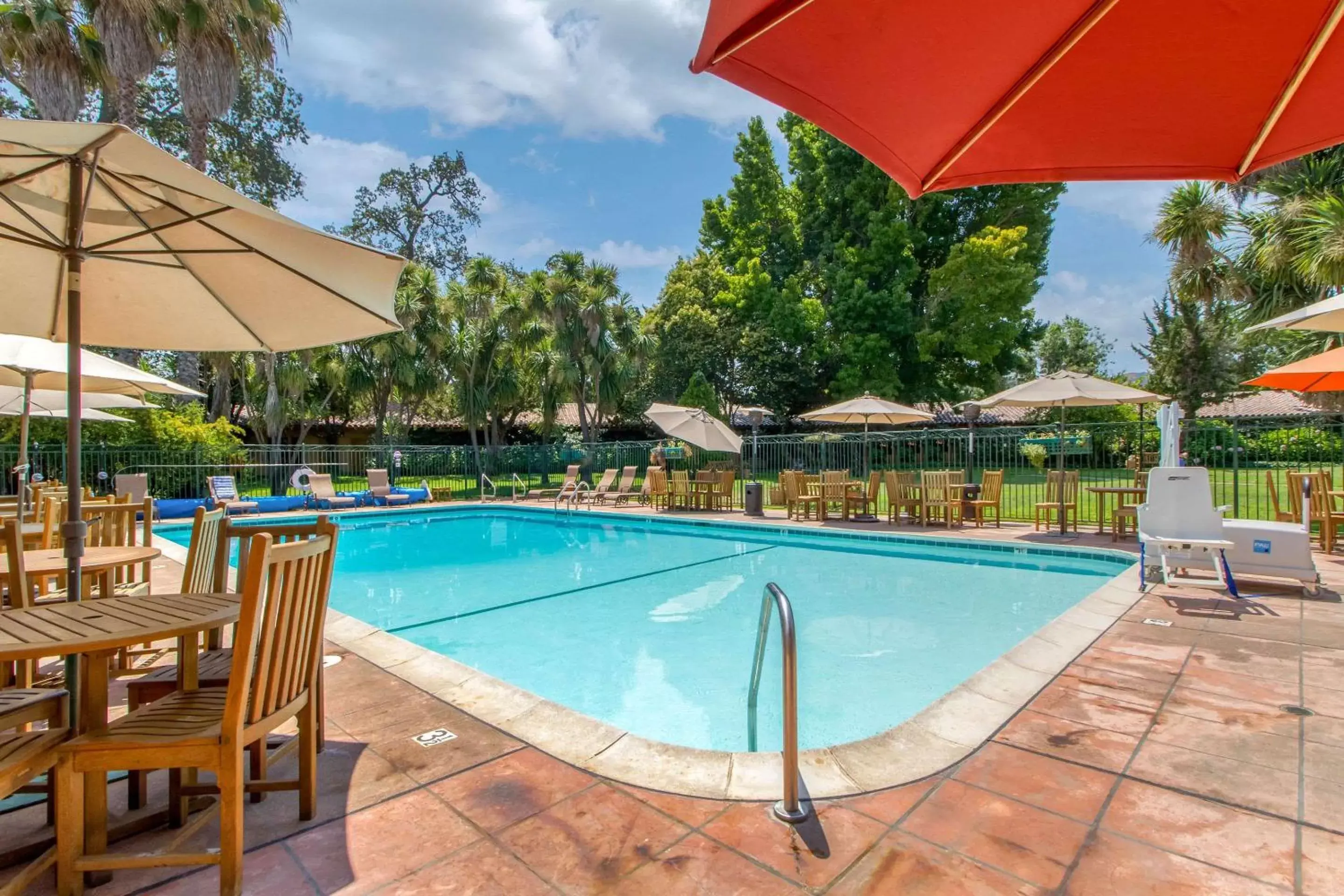 Swimming Pool in Inn Marin and Suites, Ascend Hotel Collection