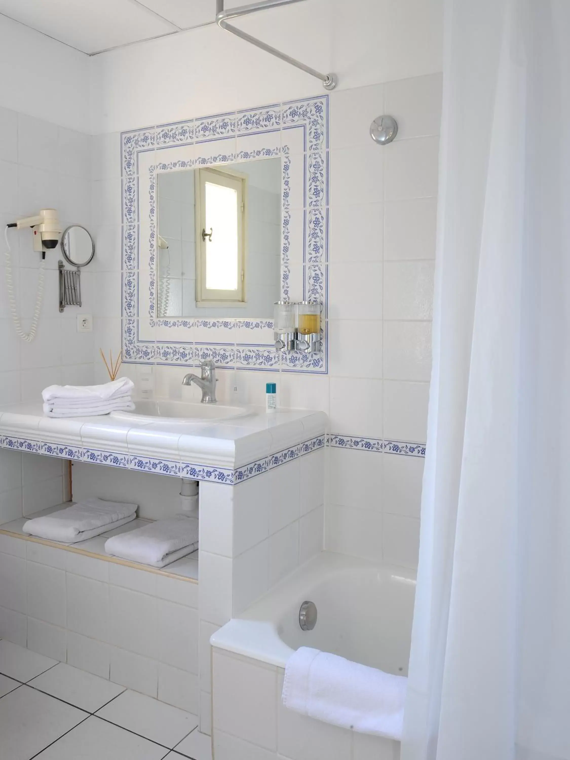 Bathroom in Hotel Spa Le Calendal