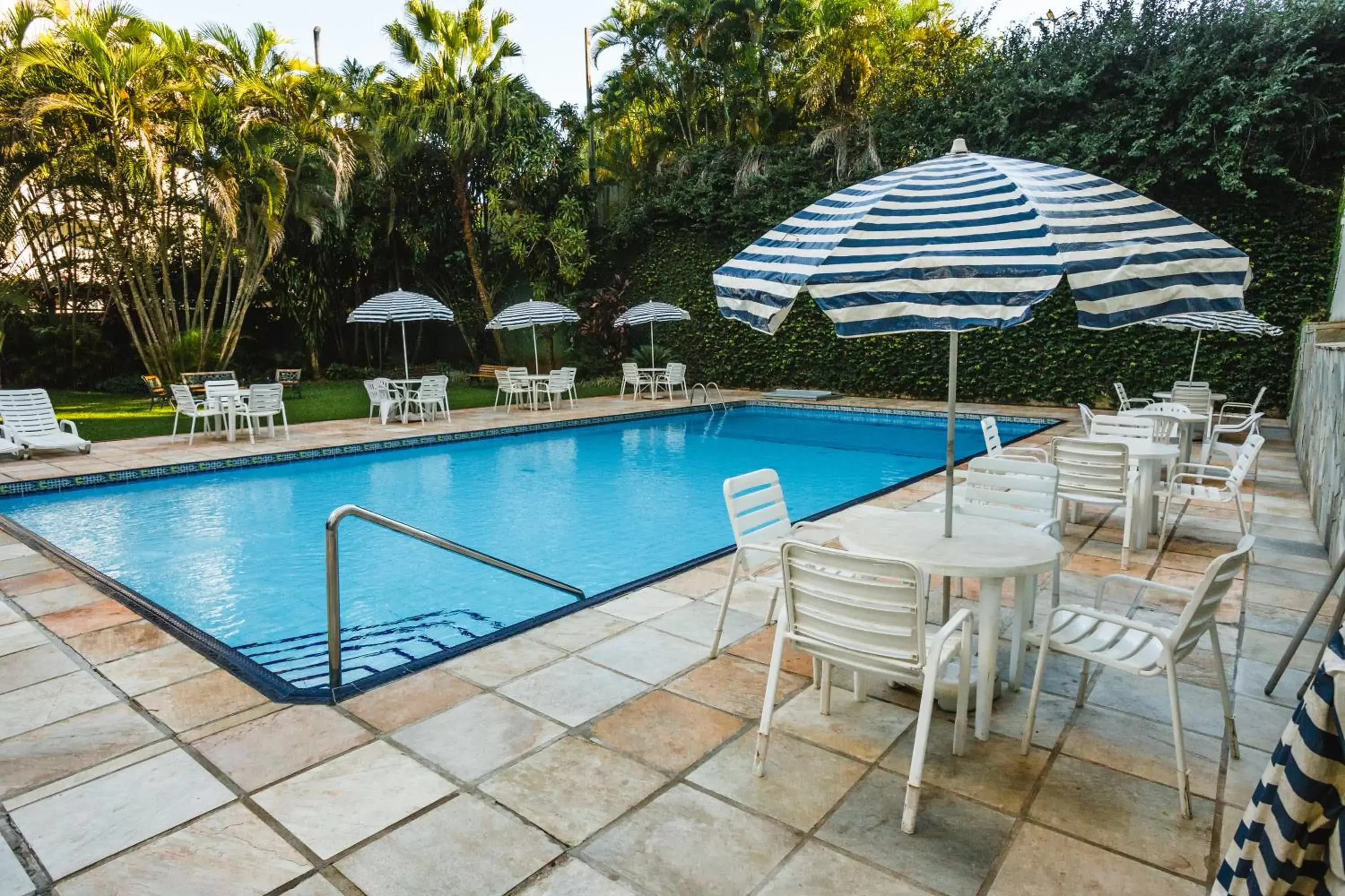Pool view, Swimming Pool in Foz Presidente Comfort Hotel