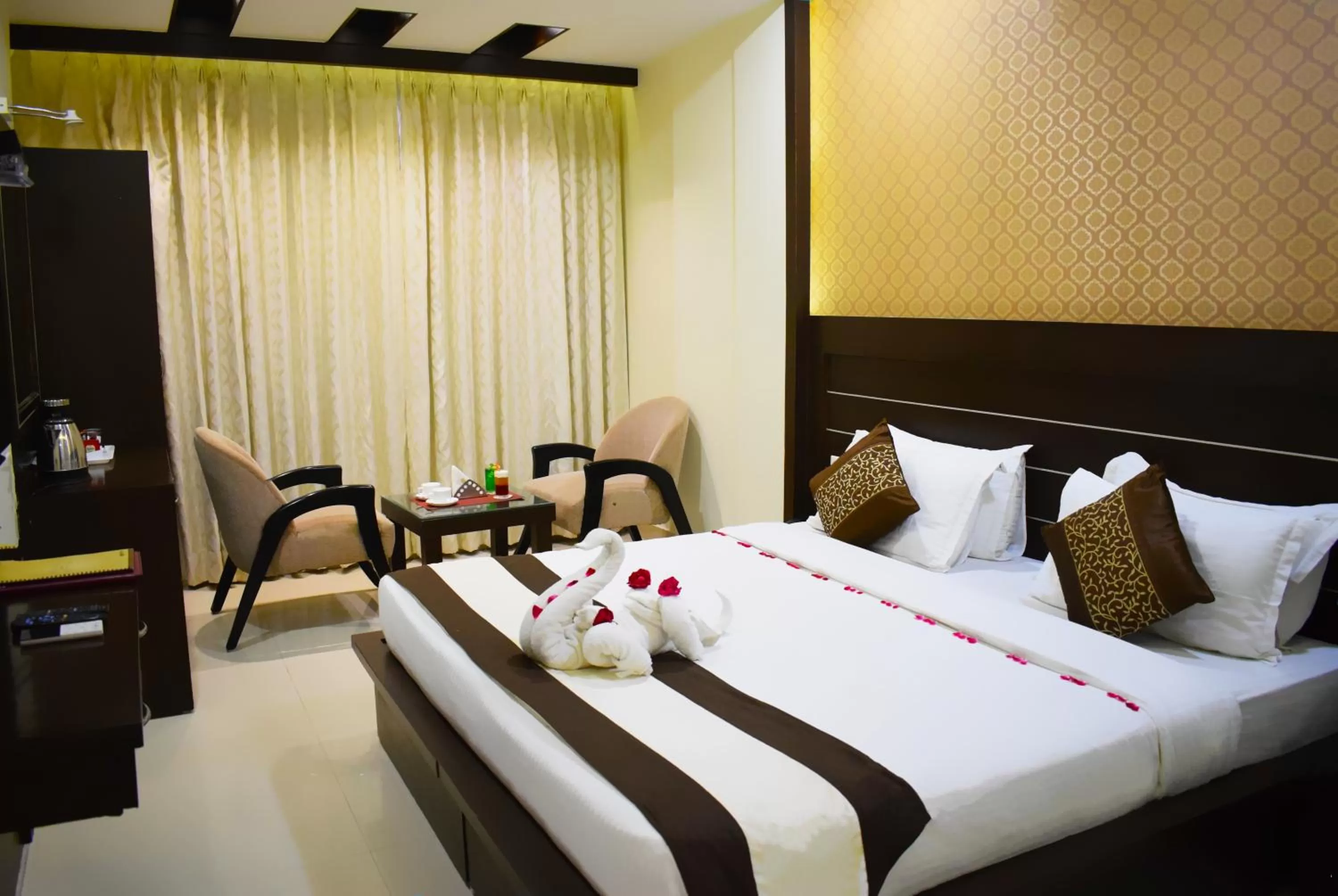 Bed in Green View by Green Tree Hotels