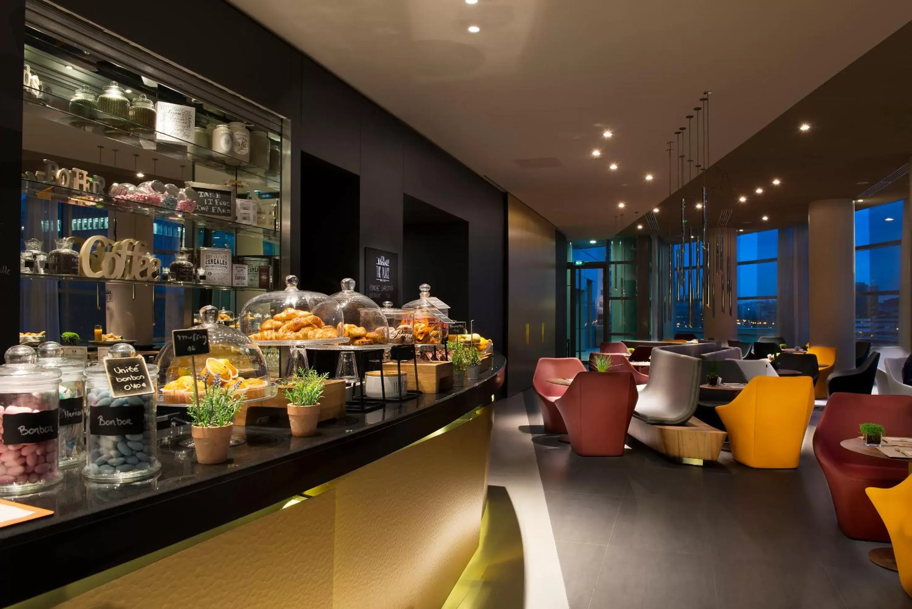 Restaurant/places to eat in Melia Paris La Defense Restaurant/places to eat in Melia Paris La Defense
