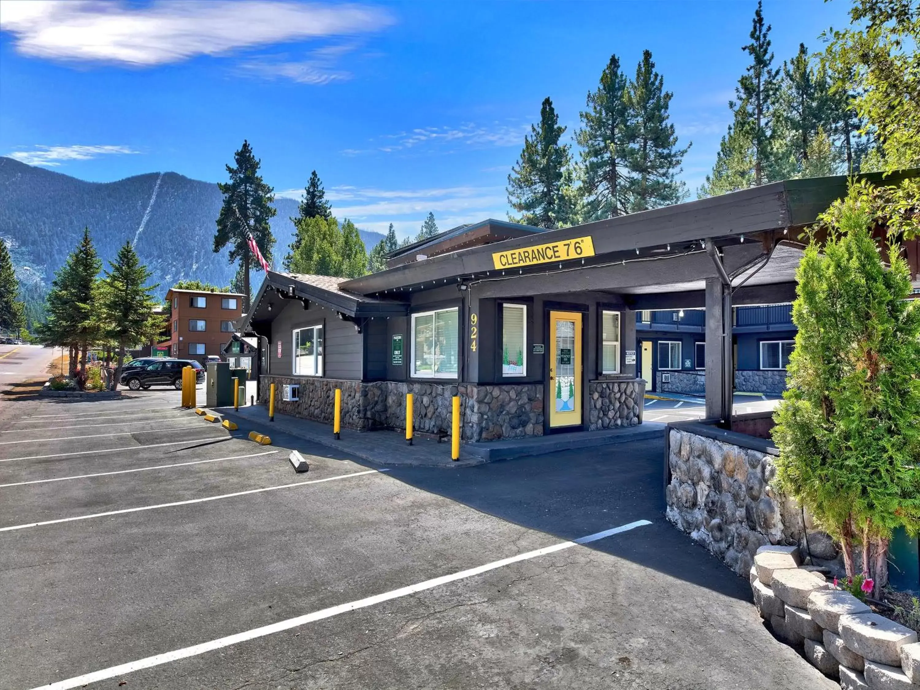 Property Building in Secrets Inn Lake Tahoe