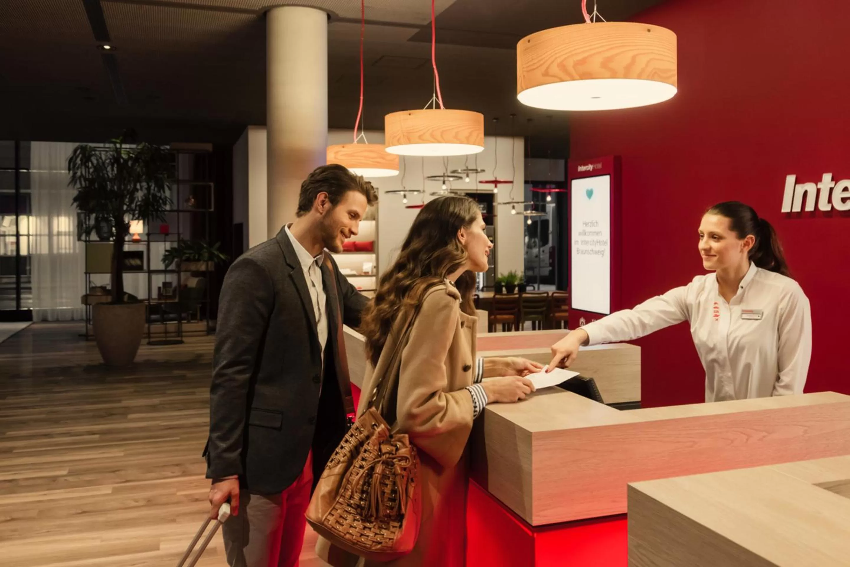 Lobby or reception in IntercityHotel Dortmund