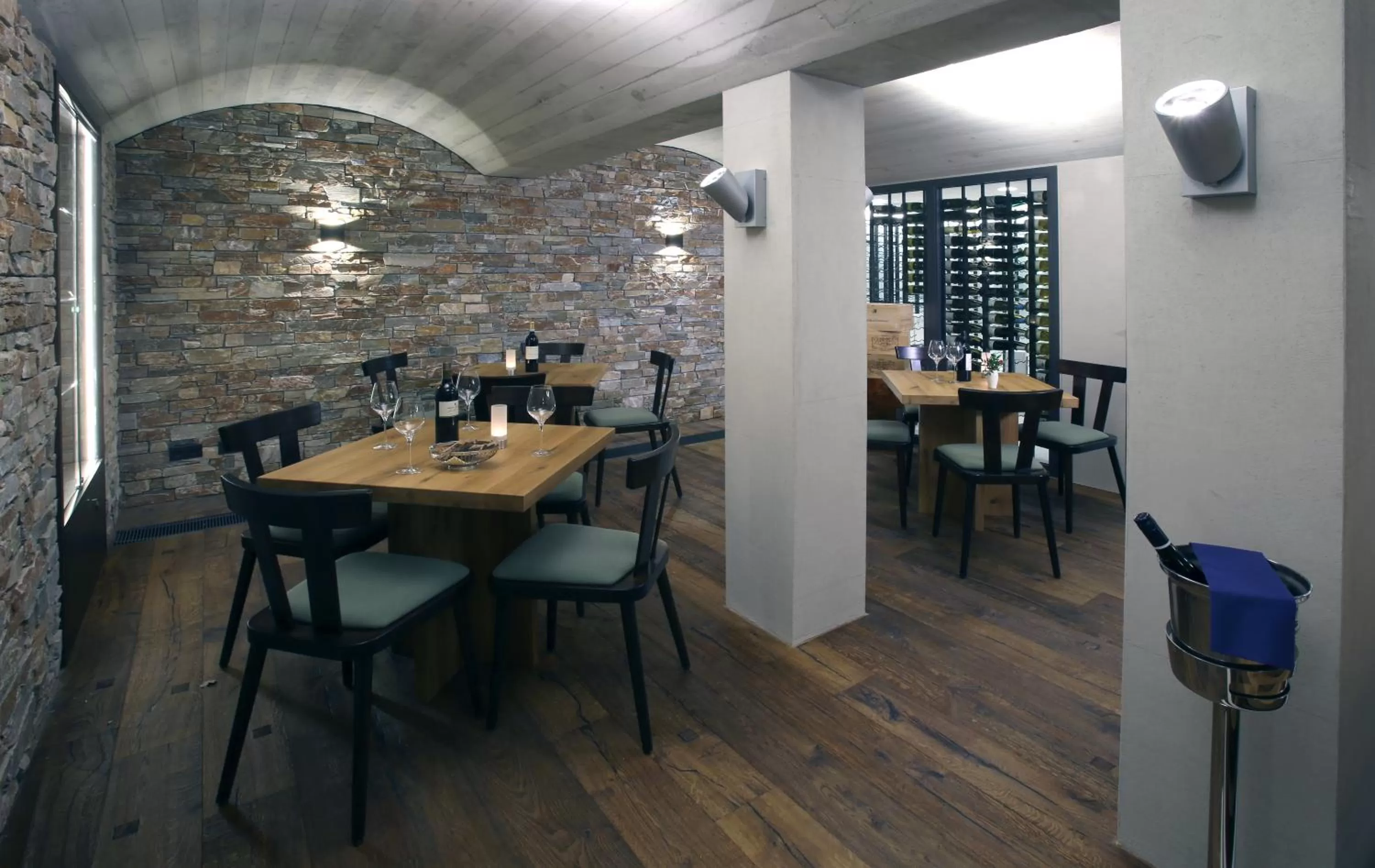 Restaurant/places to eat in Hotel Am Fischmarkt