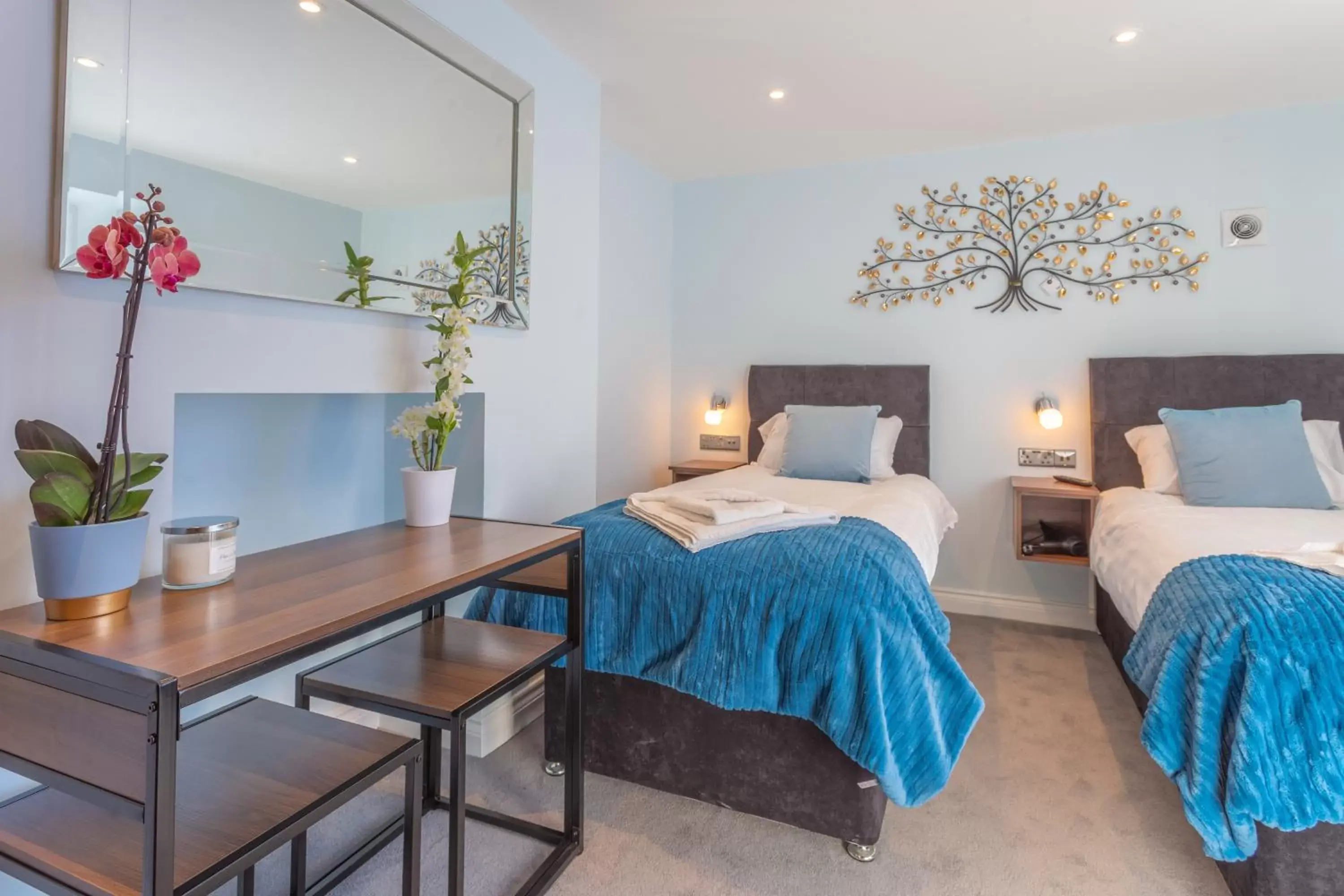 Bedroom in Ocean Stays Hotel, Plymouth