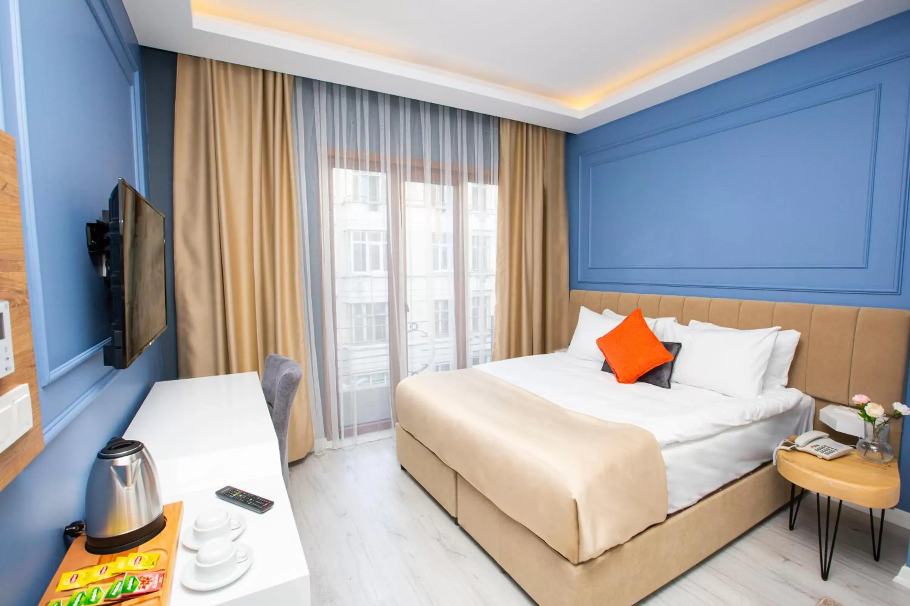 Bed in Taksim Leon's Hotel Bed in Taksim Leon's Hotel