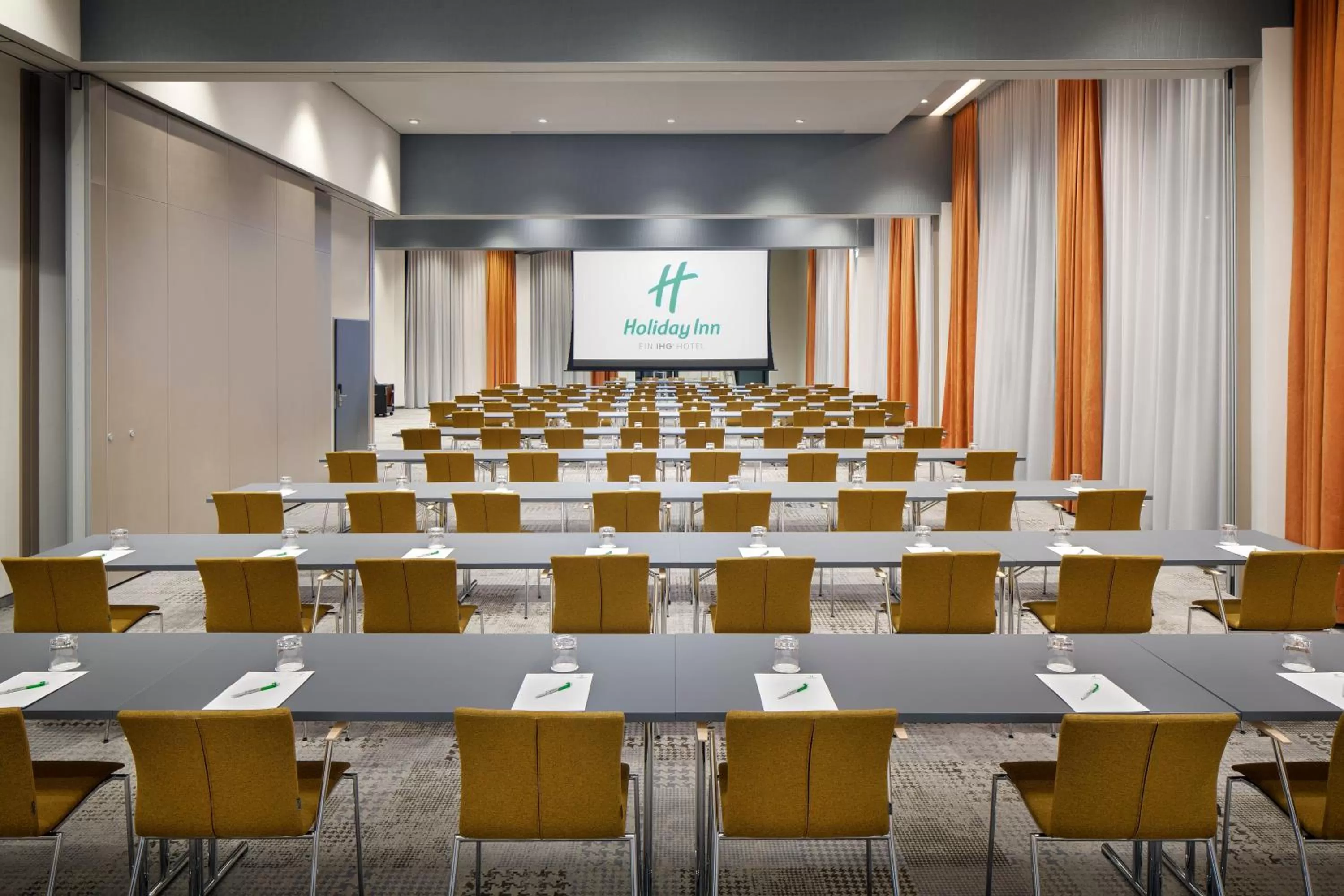 Meeting/conference room in Holiday Inn - Hamburg - HafenCity by IHG