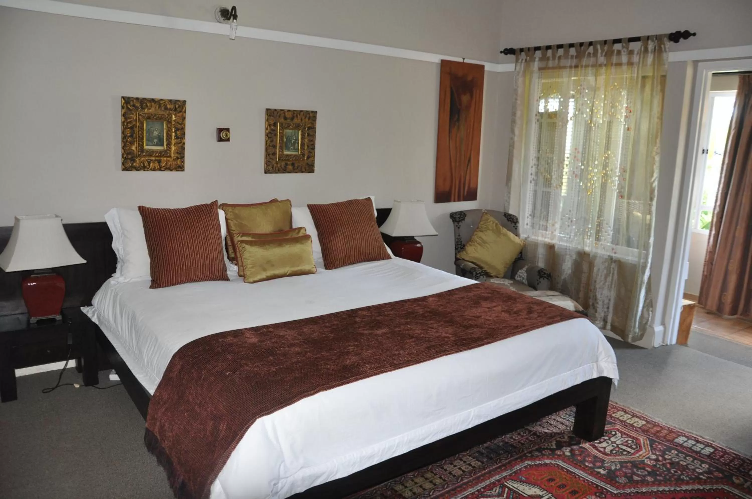 Photo of the whole room, Bed in 268 On Ridge Guesthouse