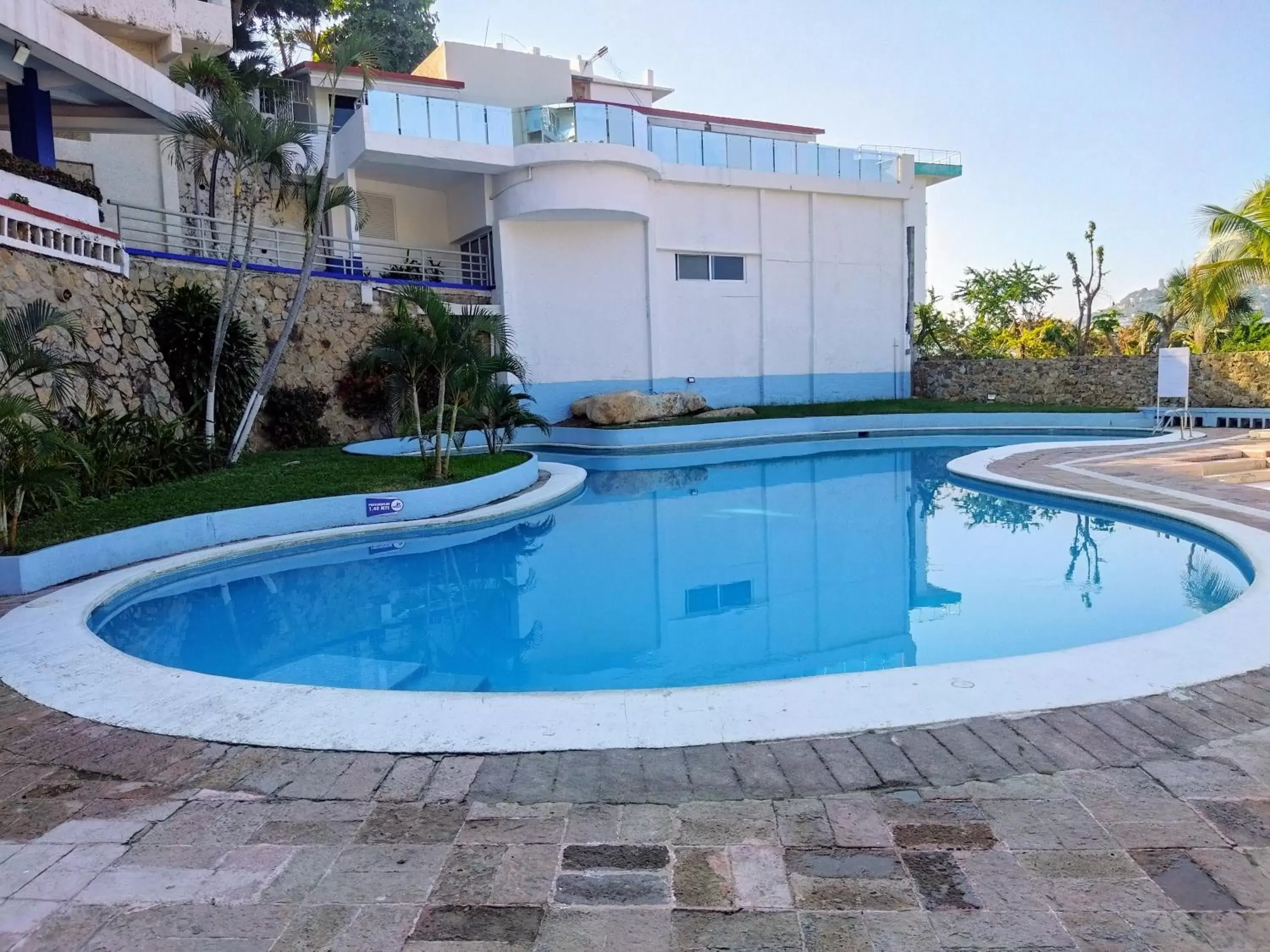 Swimming Pool in Hotel Aristos Acapulco