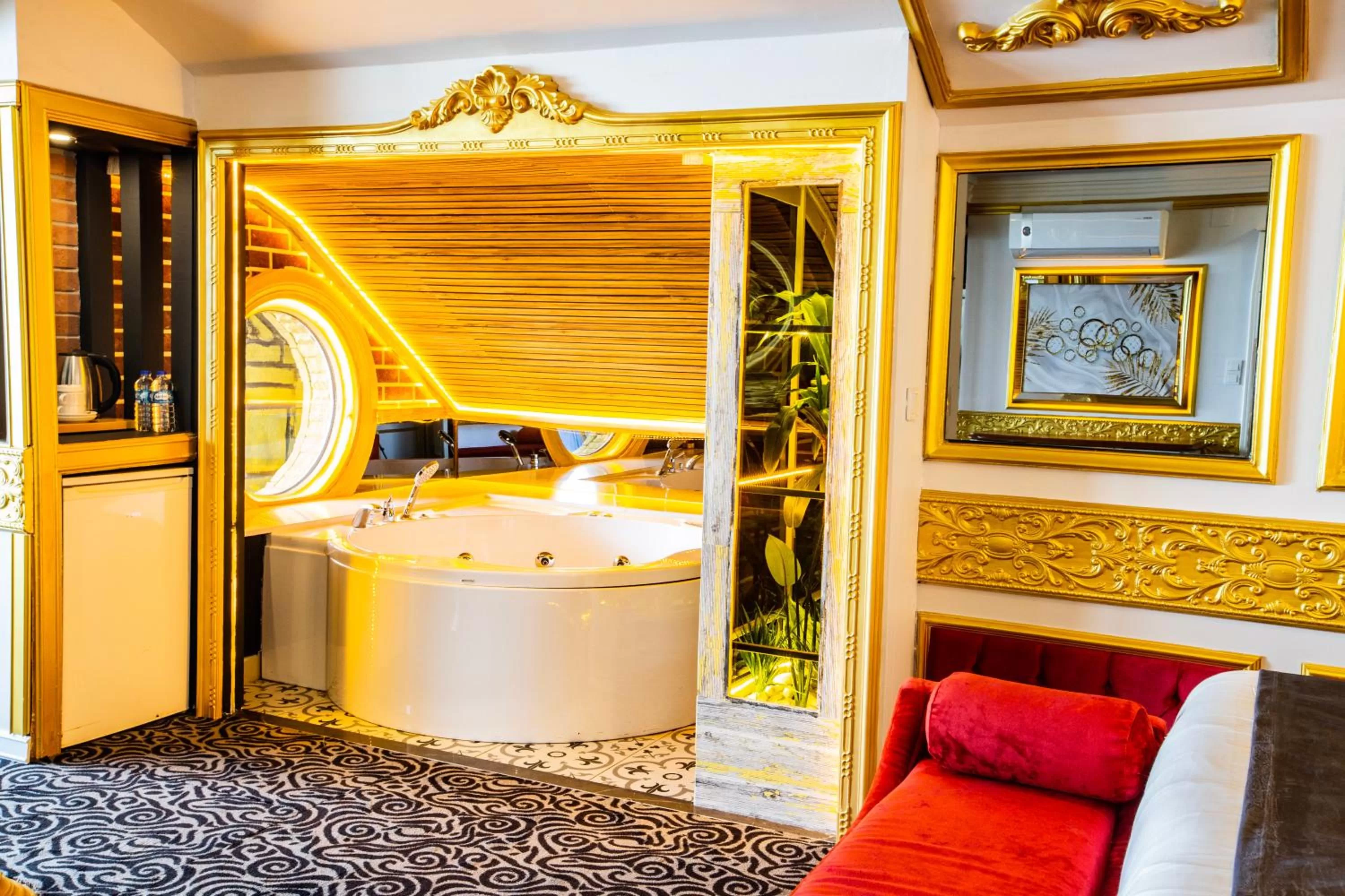 Hot Tub in Andalouse Otel