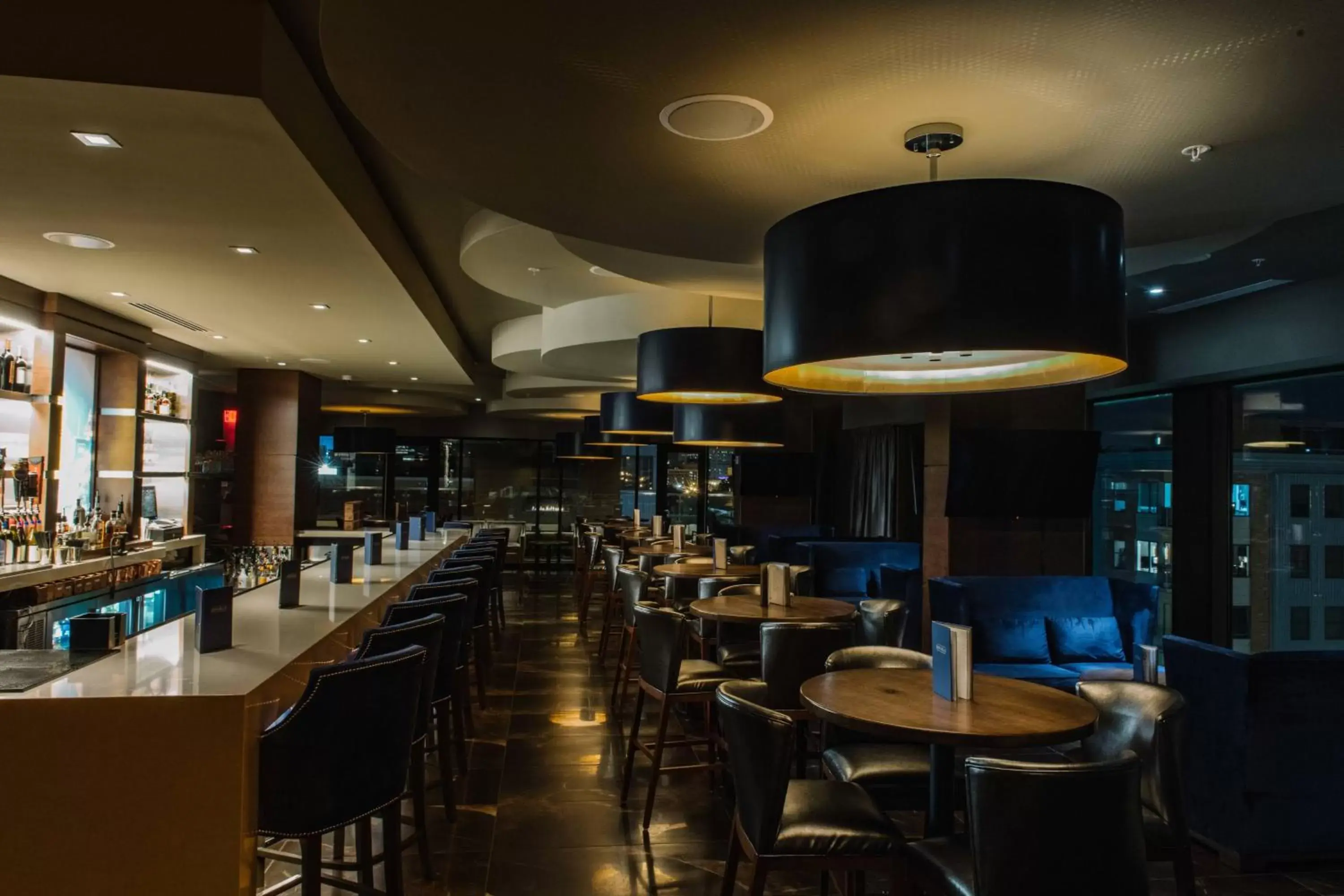 Restaurant/places to eat, Lounge/Bar in AC Hotel by Marriott Des Moines East Village