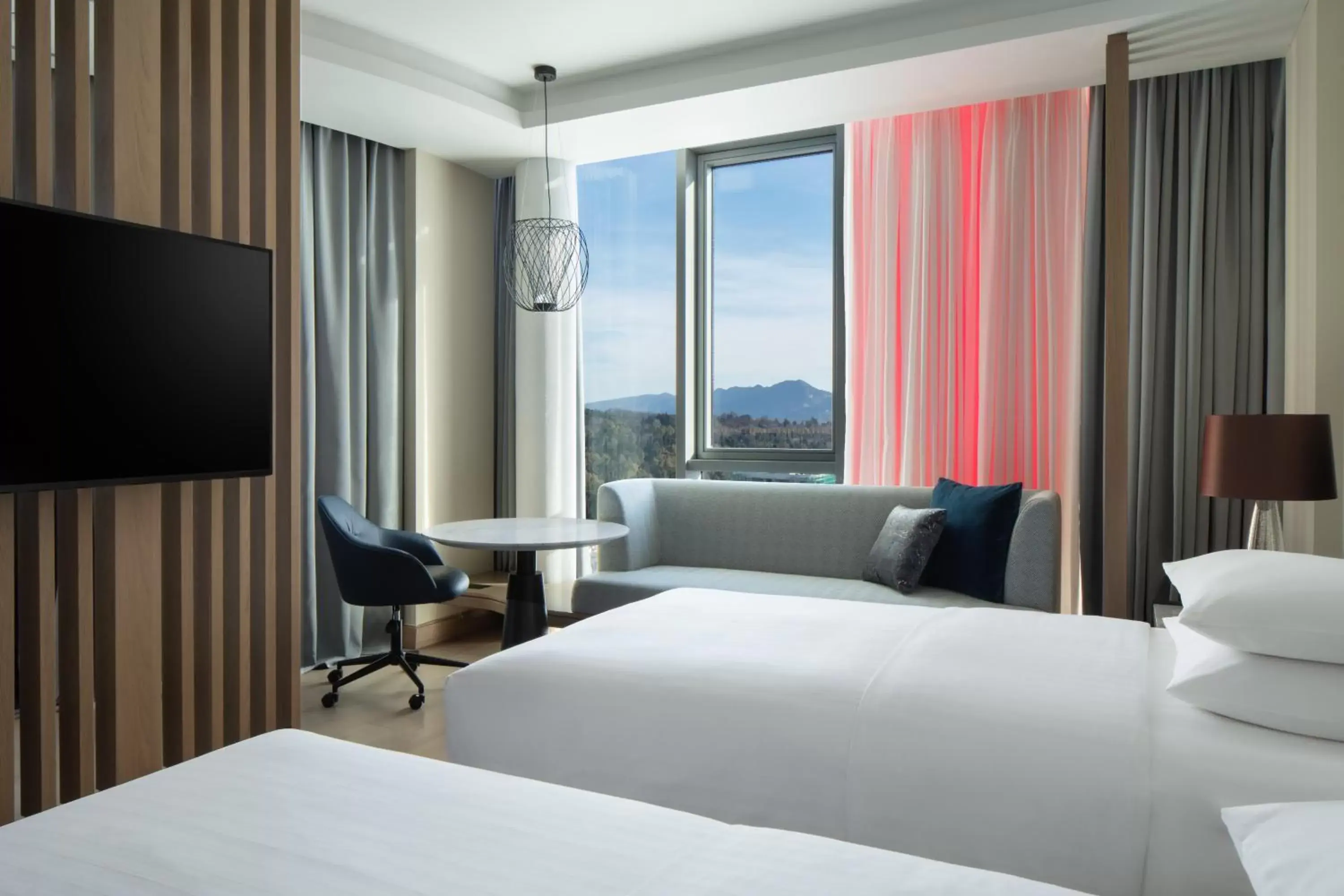 Bedroom, Bed in Tirana Marriott Hotel