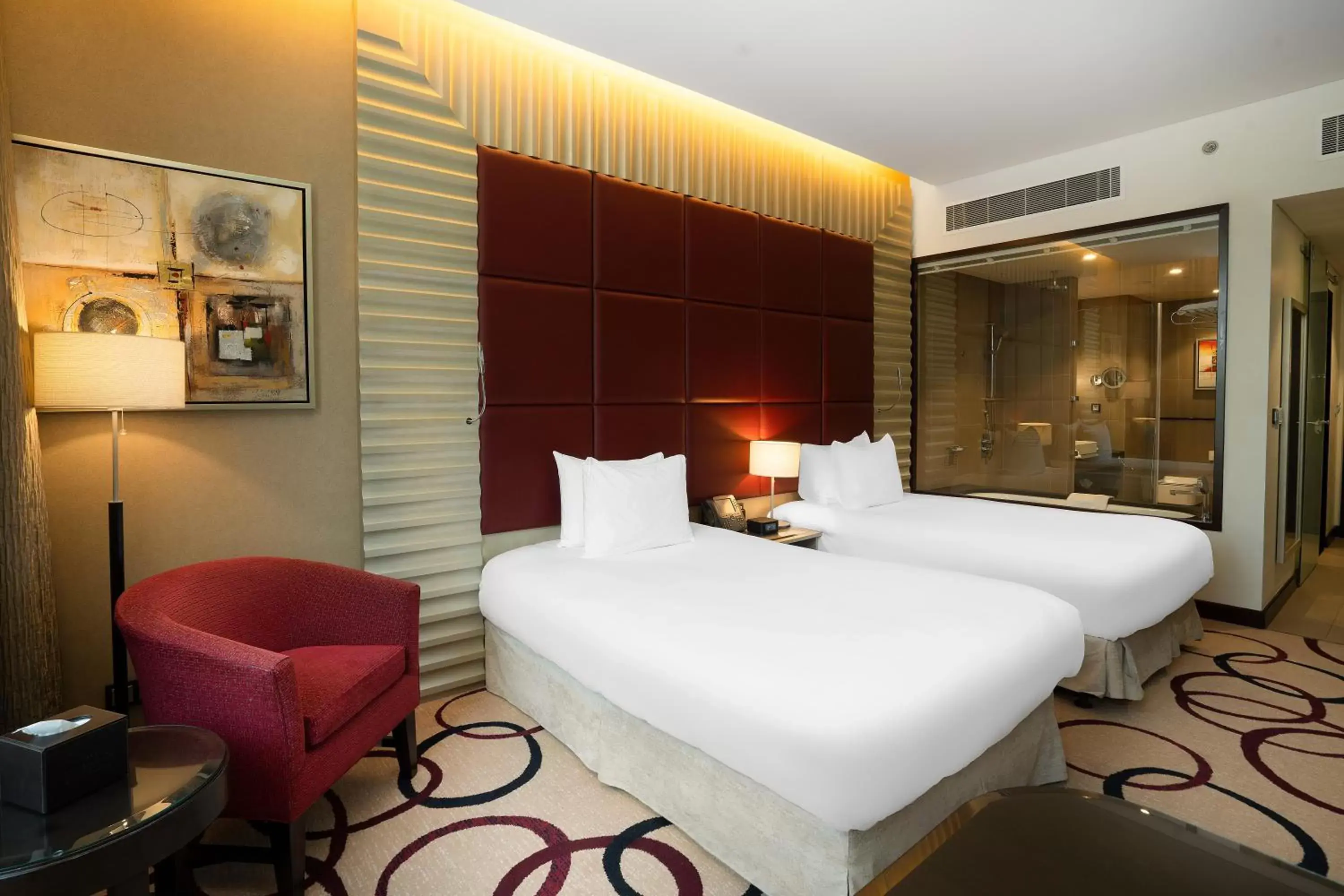 Bedroom, Bed in Crowne Plaza Riyadh - RDC Hotel & Convention, an IHG Hotel