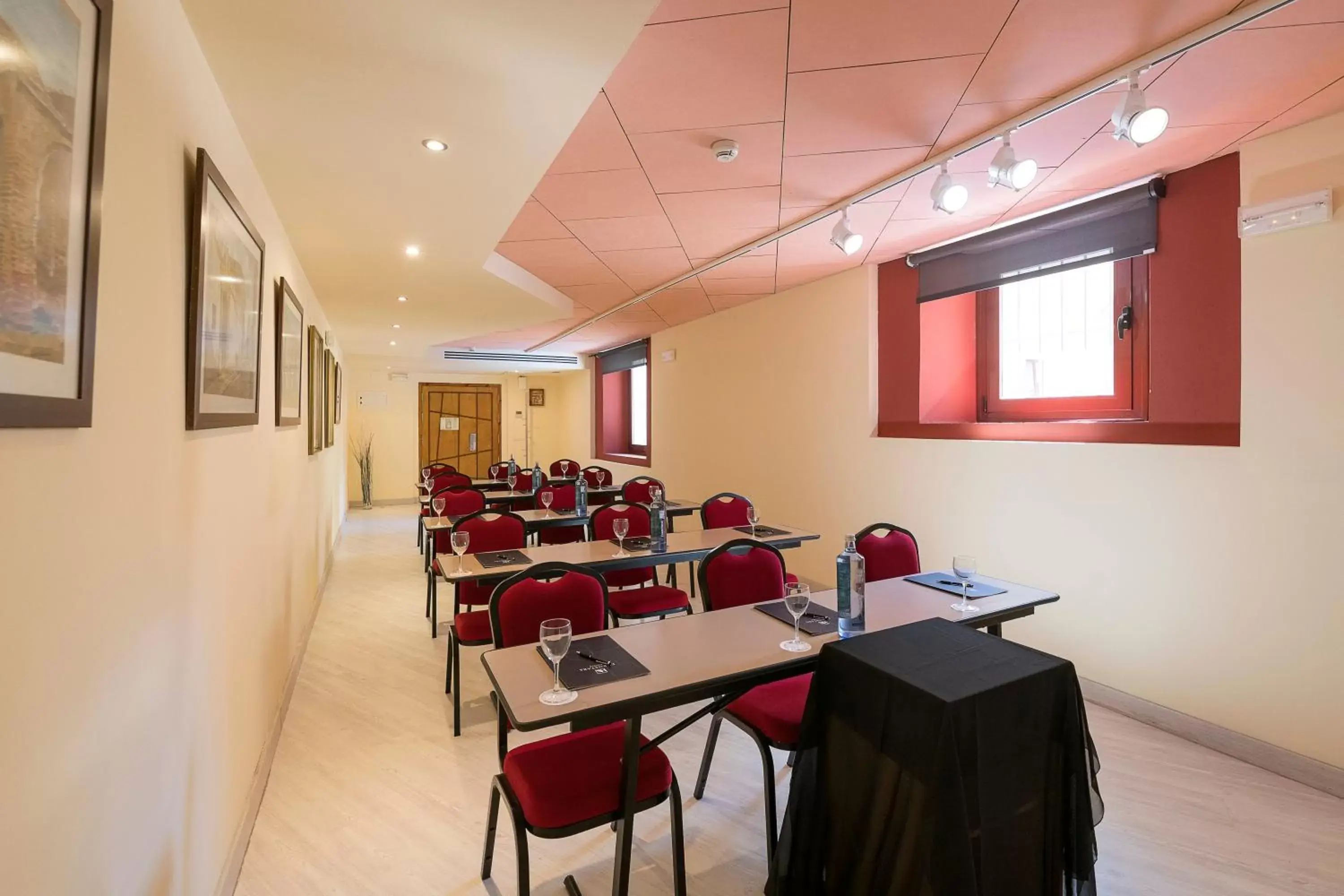 Meeting/conference room in Hotel Palacio Marqués de Arizón