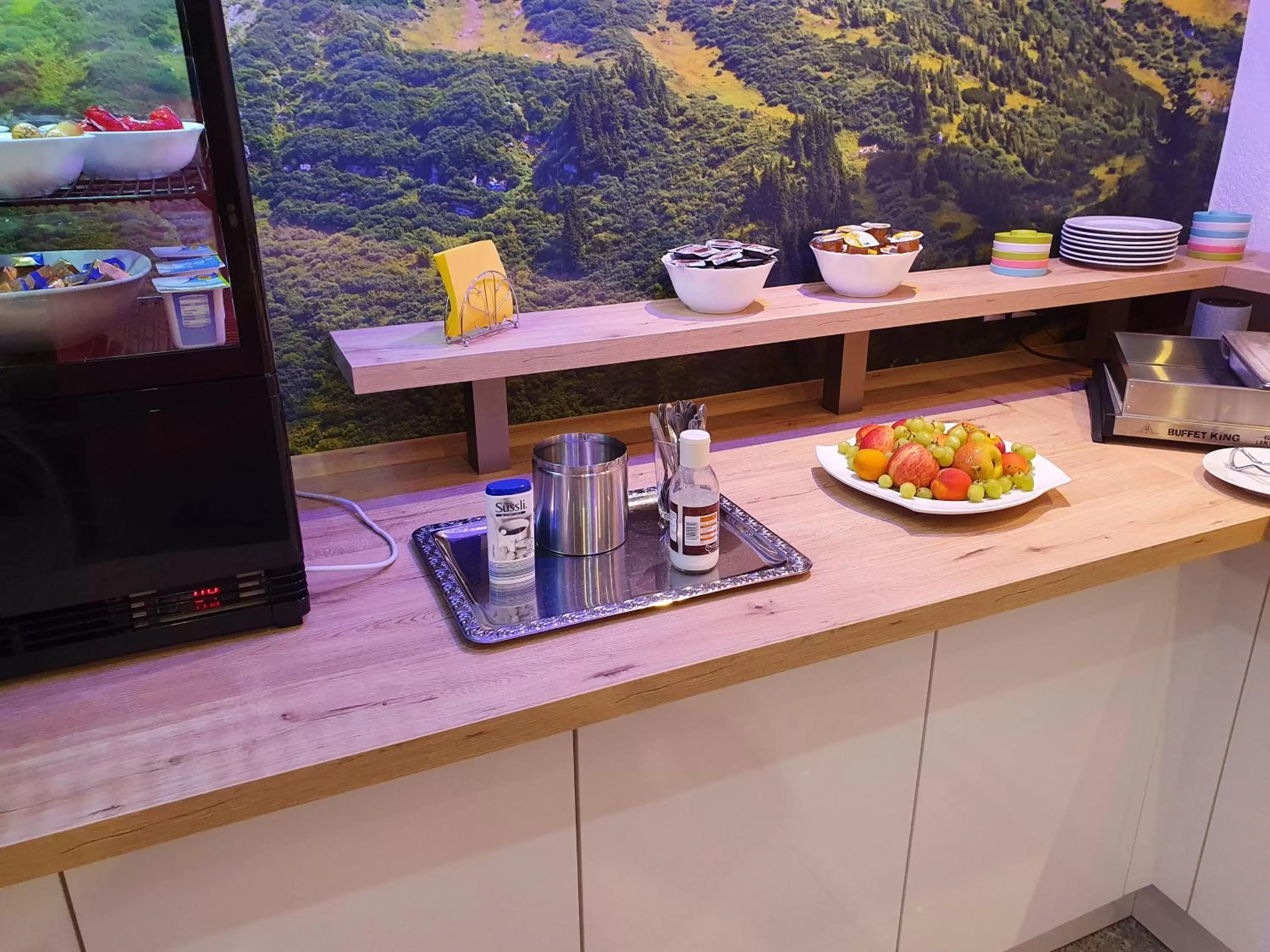 Breakfast in Hotel Exquisite