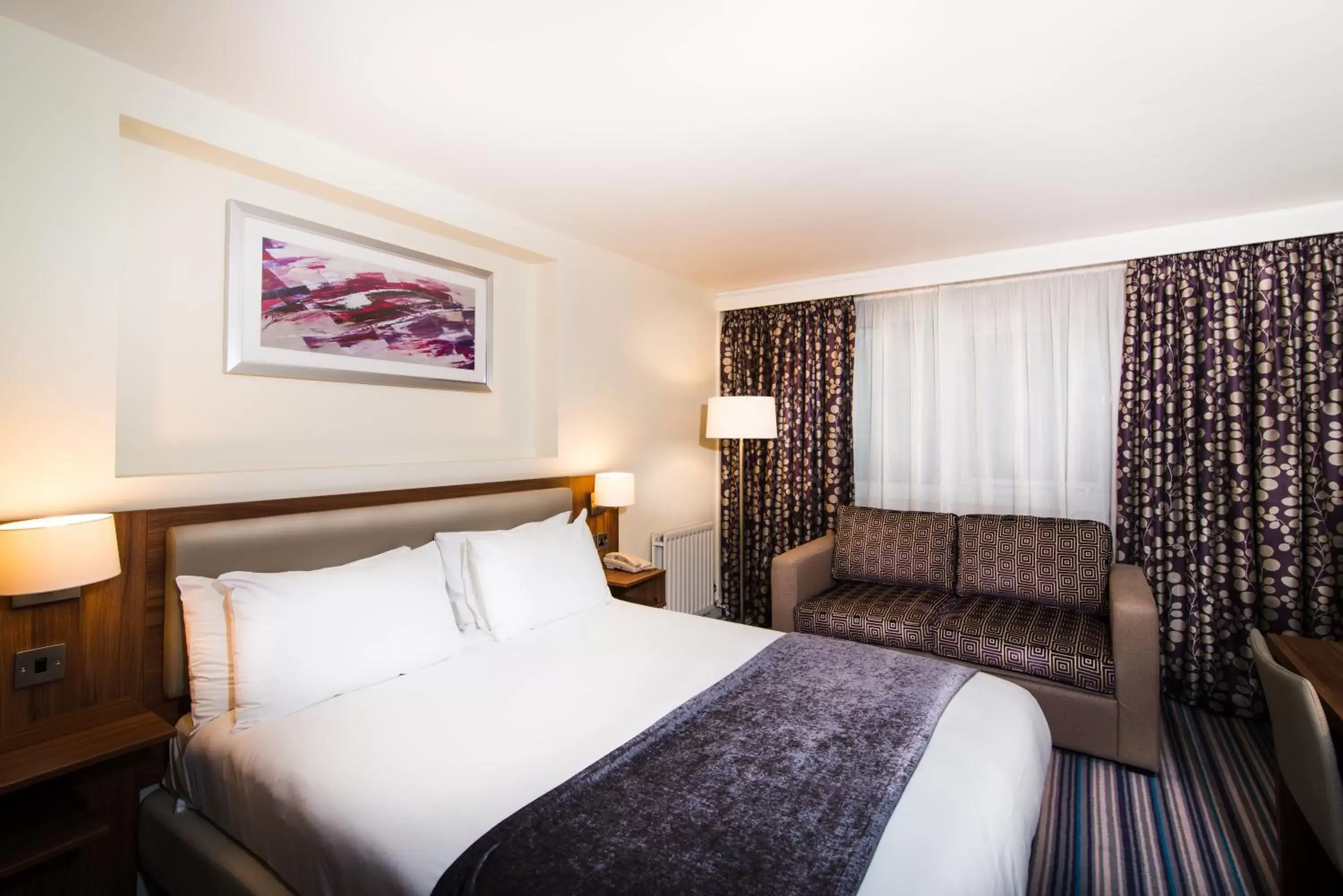 Bed in Holiday Inn Chester South by IHG Bed in Holiday Inn Chester South by IHG