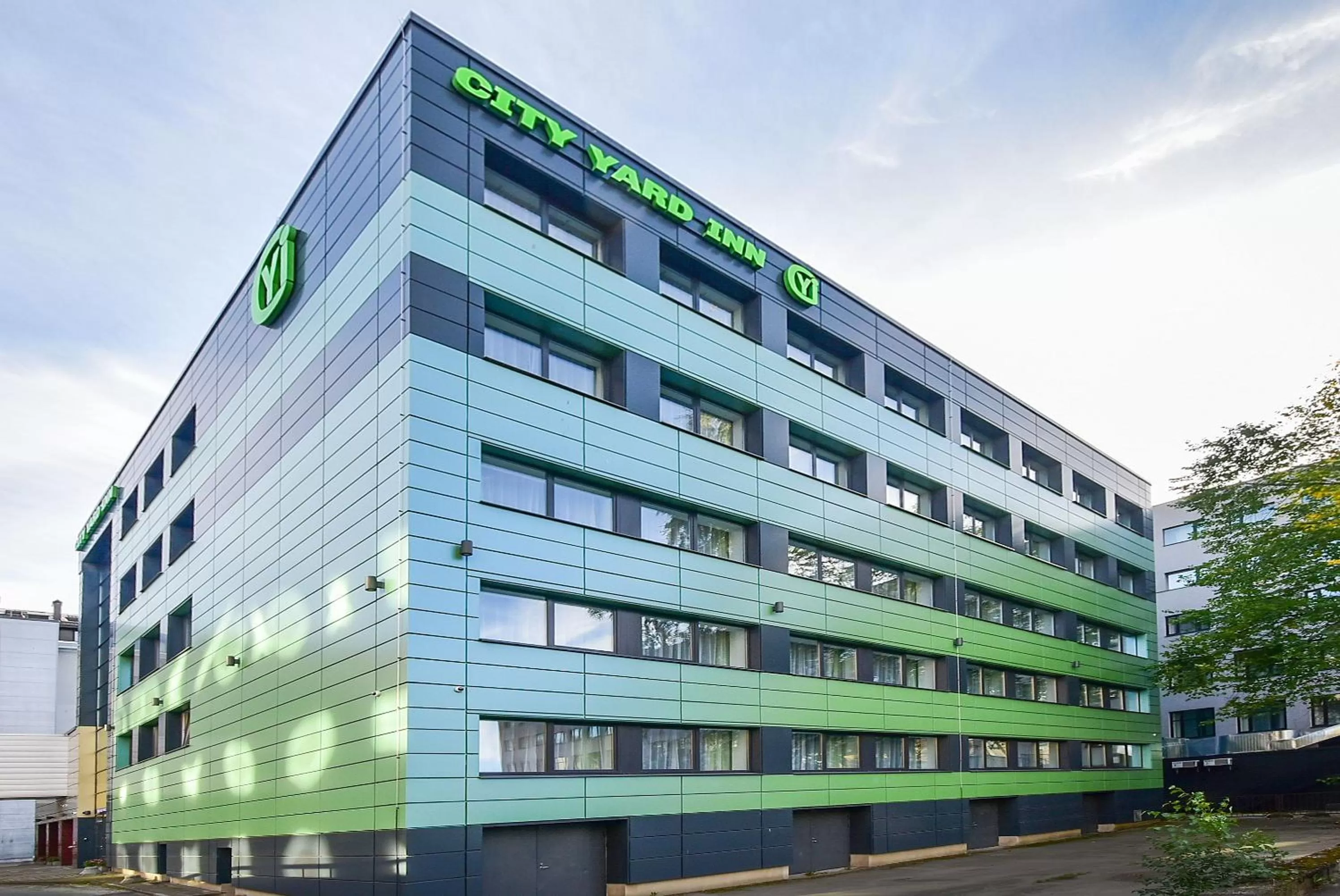 Property building in City Yard Inn Hotel