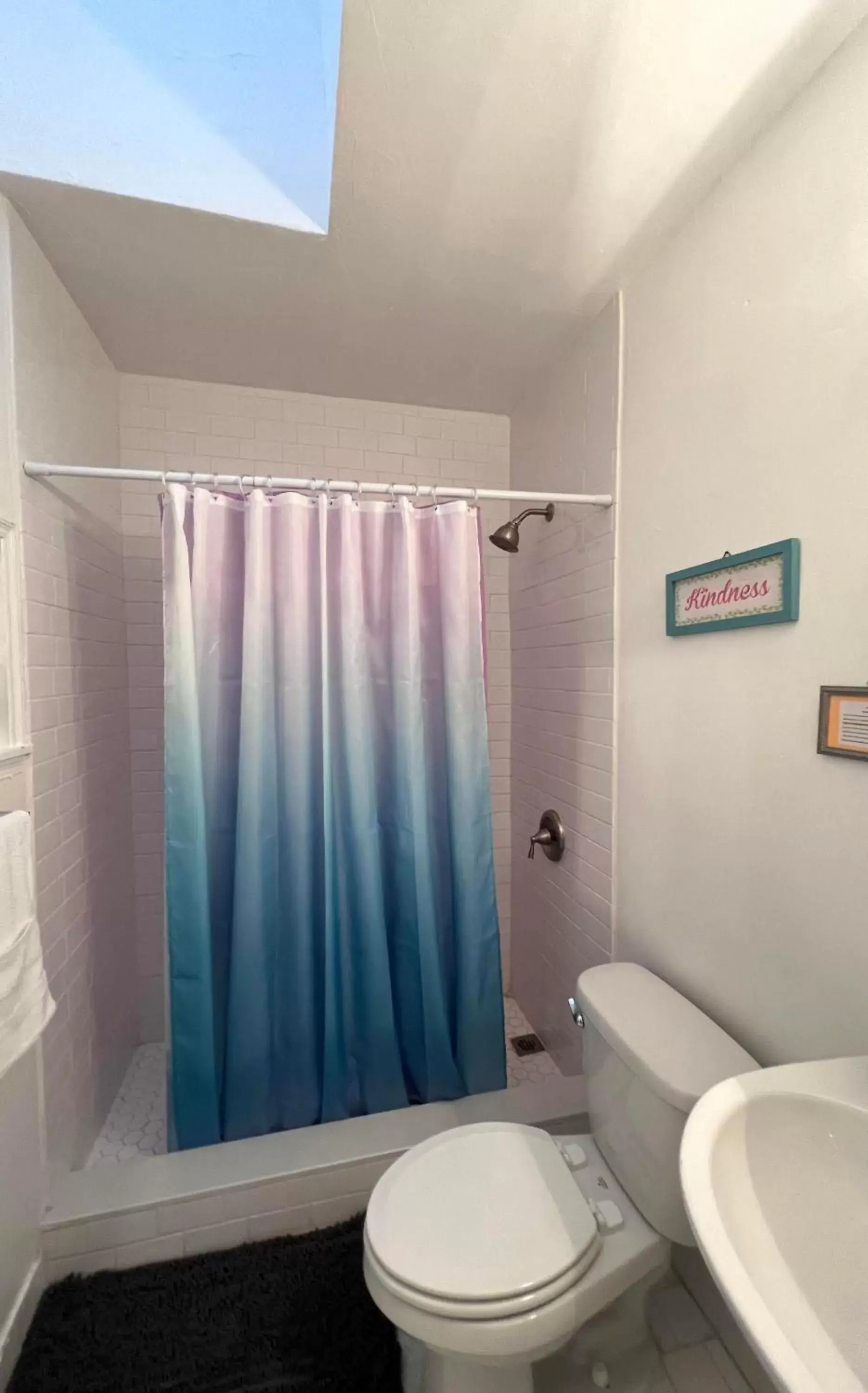Shower, Bathroom in Miami Beach Rooms B&B