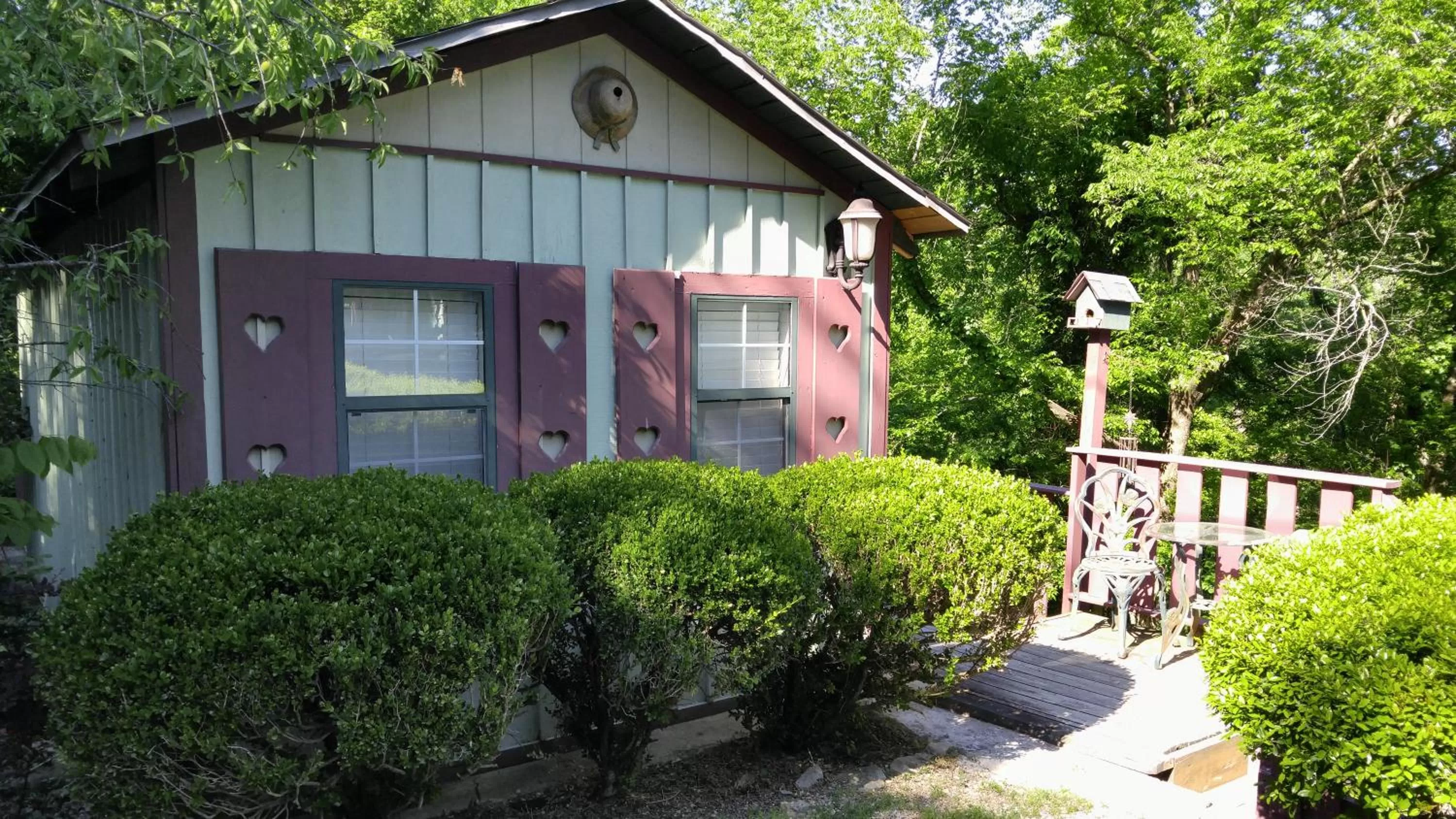 Property Building in Hidden Springs Bed and Breakfast