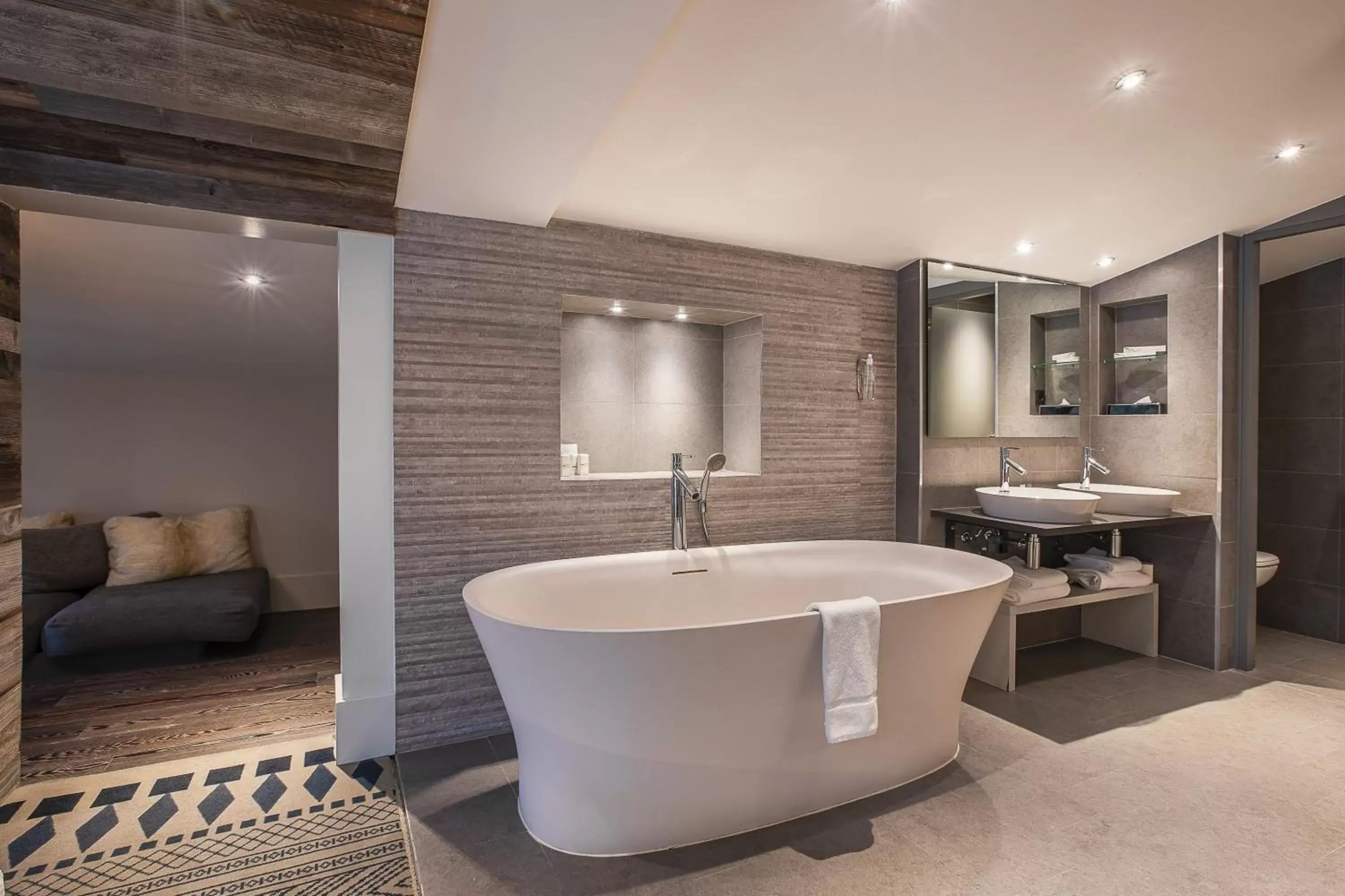 Bath, Bathroom in Chalet Hôtel Le Prieuré & Spa