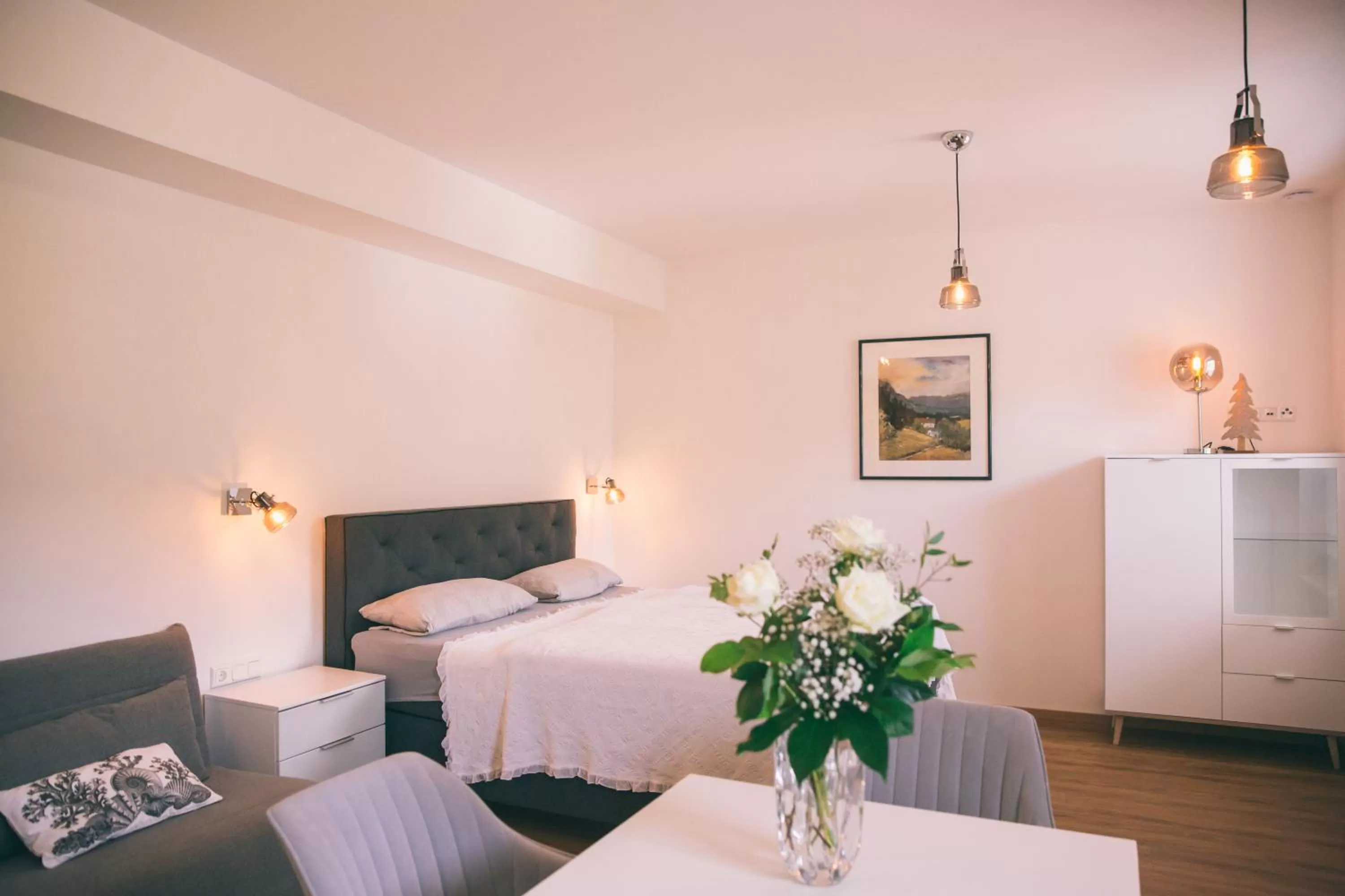 Photo of the whole room, Bed in Nefer, Haus