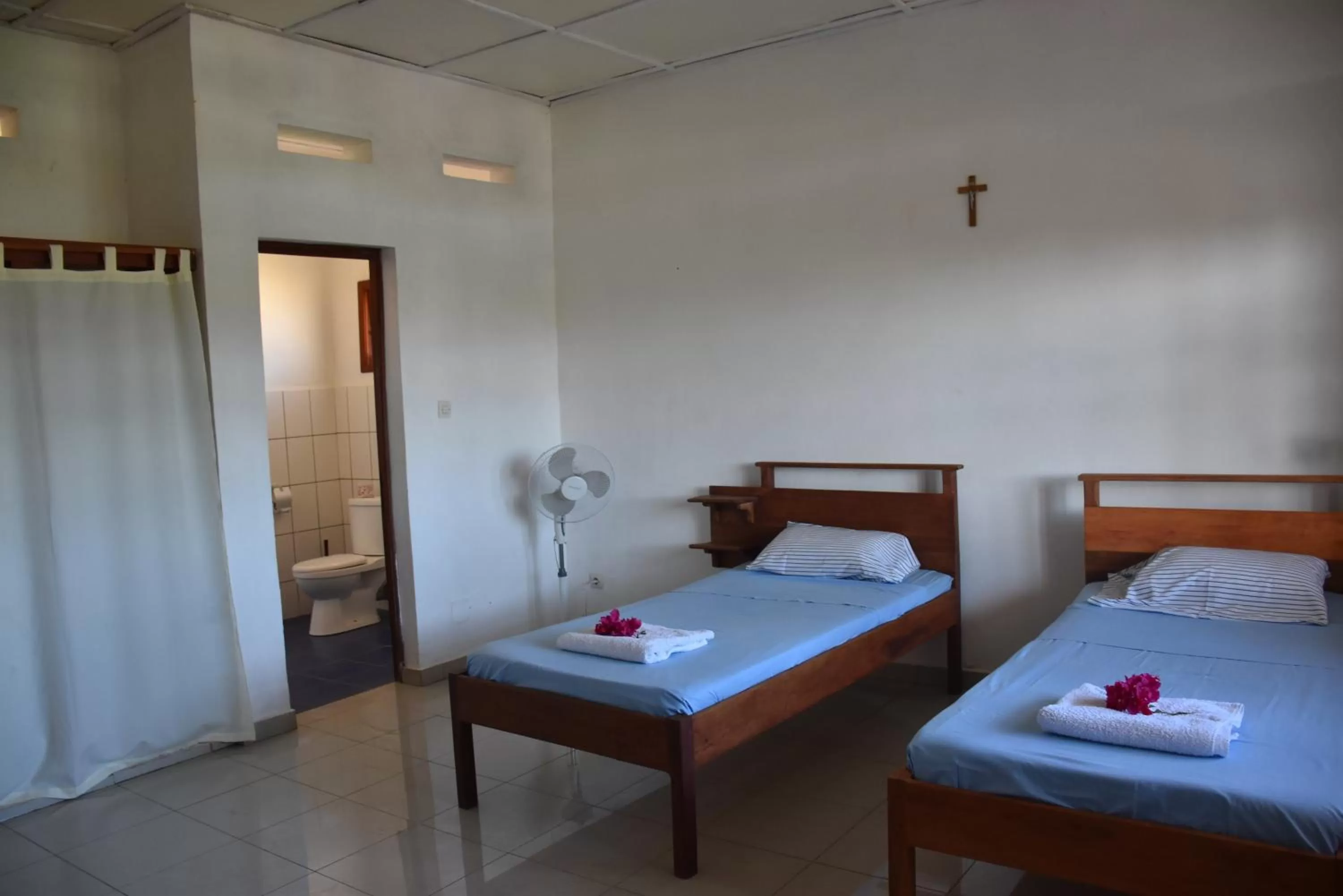 Bed in Centre Lucien Botovasoa