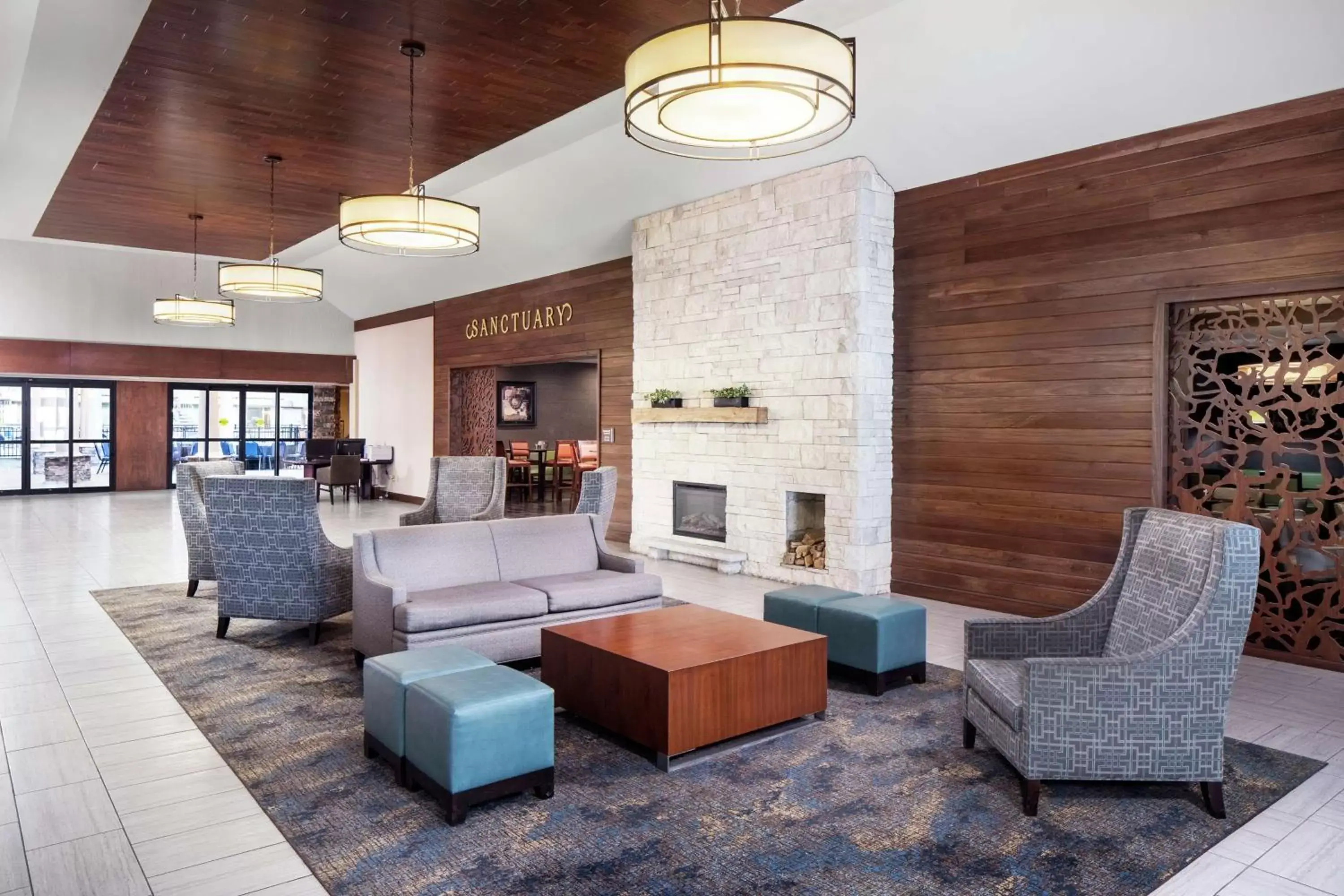 Lobby or reception, Lobby/Reception in DoubleTree by Hilton Cleveland – Westlake